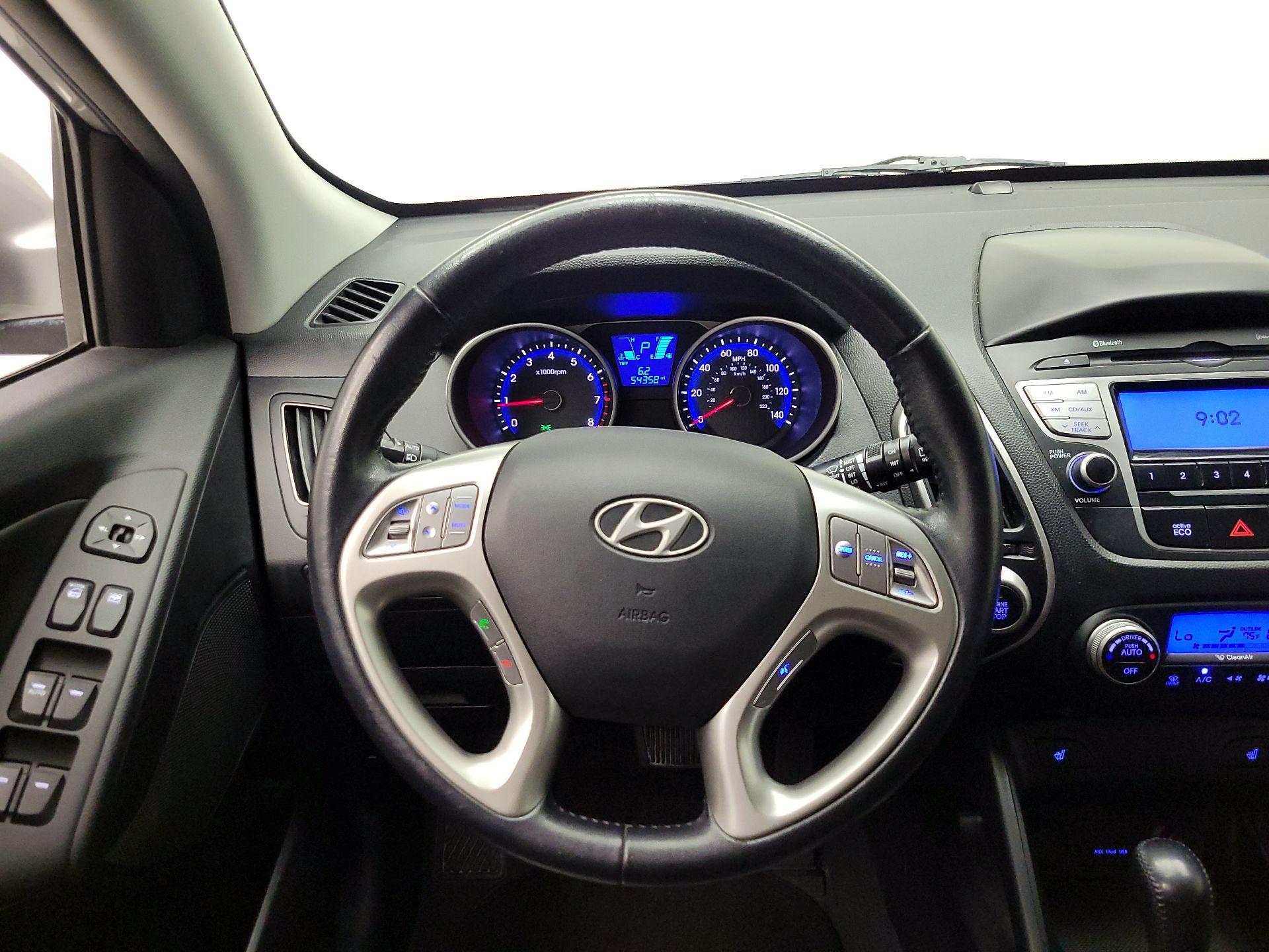 Thumbnail: 2013 Hyundai Tucson - 10