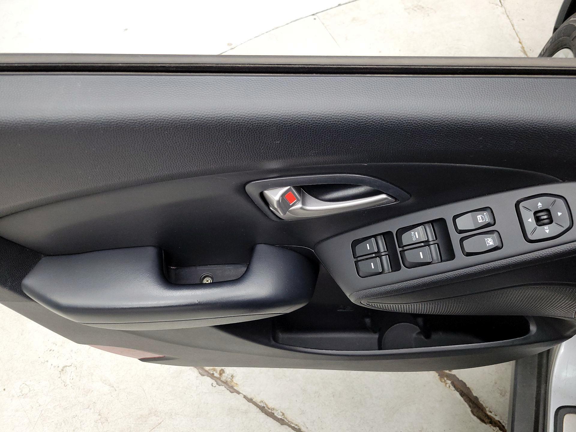 Thumbnail: 2013 Hyundai Tucson - 12