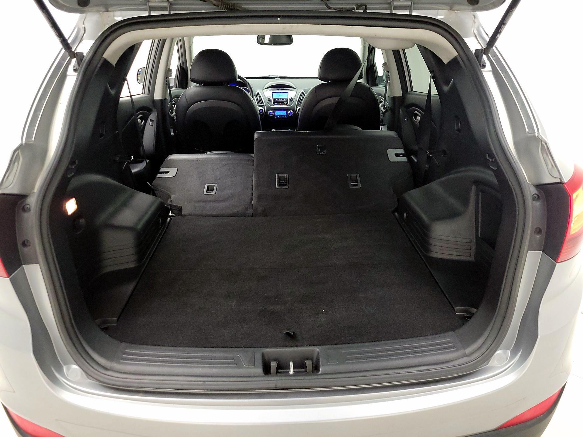 Thumbnail: 2013 Hyundai Tucson - 20