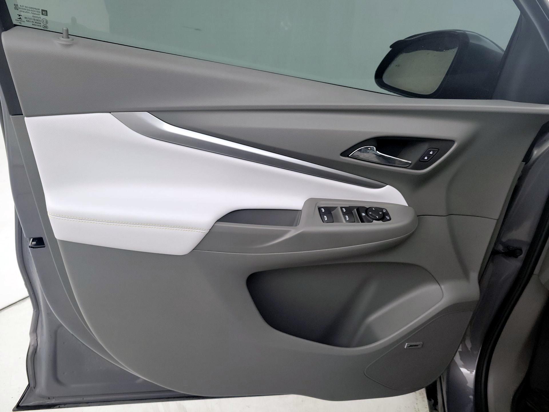 Thumbnail: 2023 Chevrolet Bolt EUV - 12