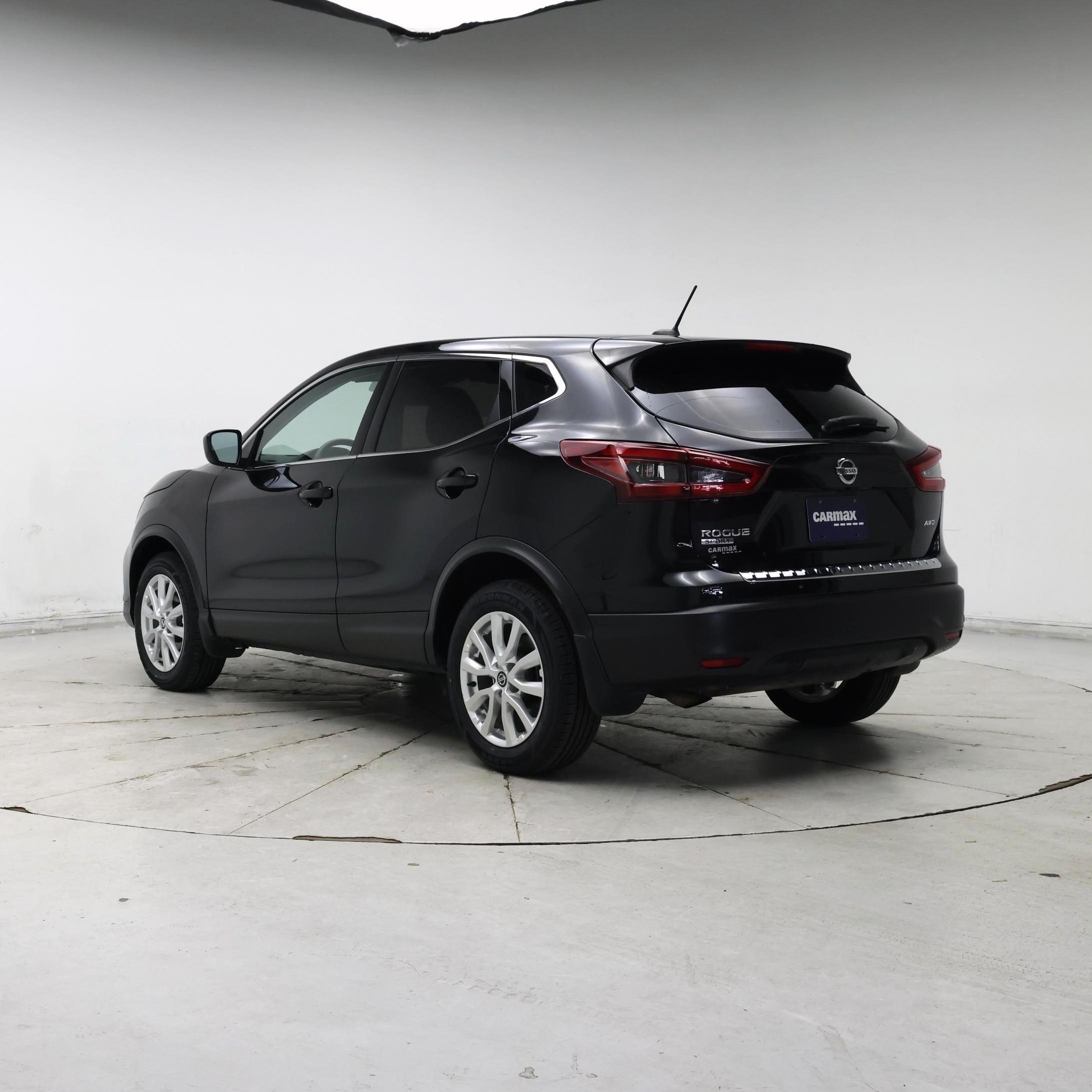 Thumbnail: 2020 Nissan Rogue Sport - 2