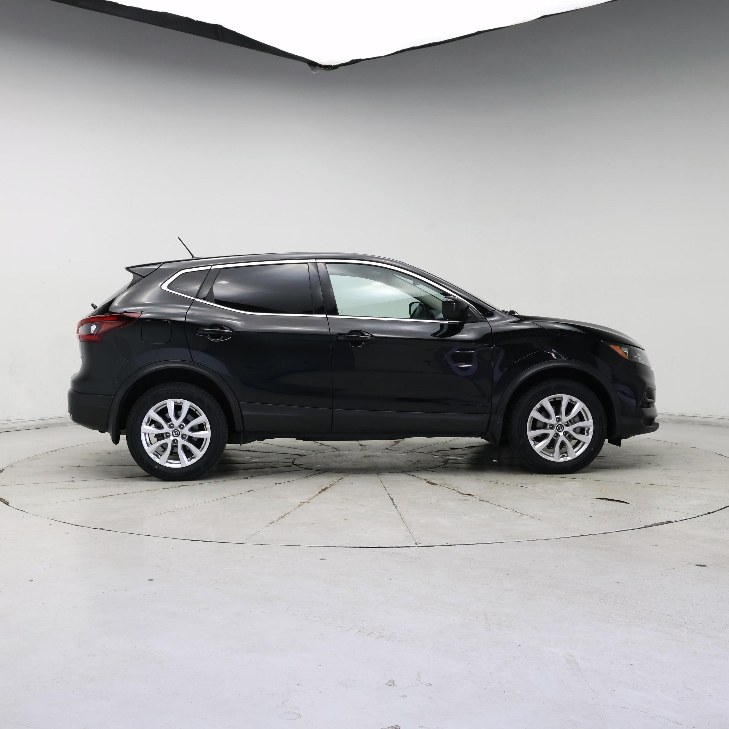 Thumbnail: 2020 Nissan Rogue Sport - 7
