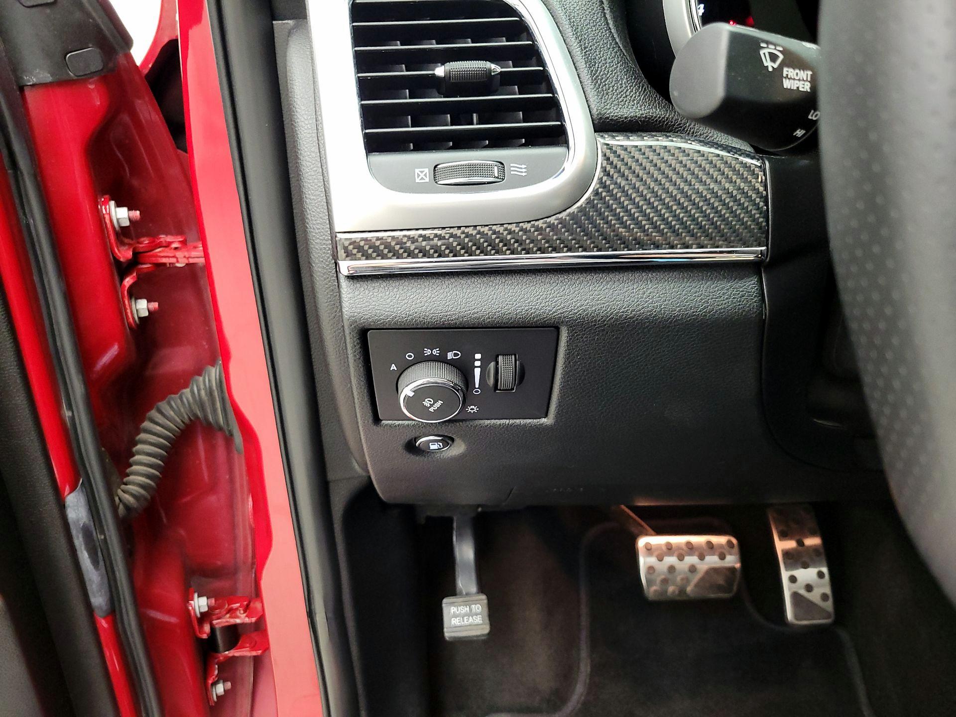 Thumbnail: 2015 Jeep Grand Cherokee - 13