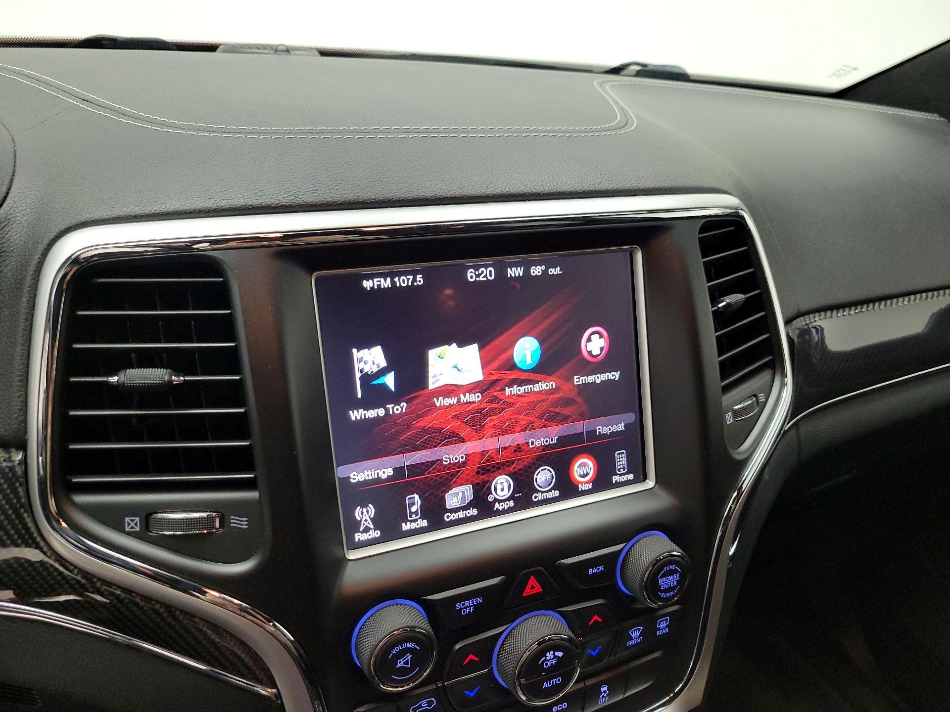 Thumbnail: 2015 Jeep Grand Cherokee - 14
