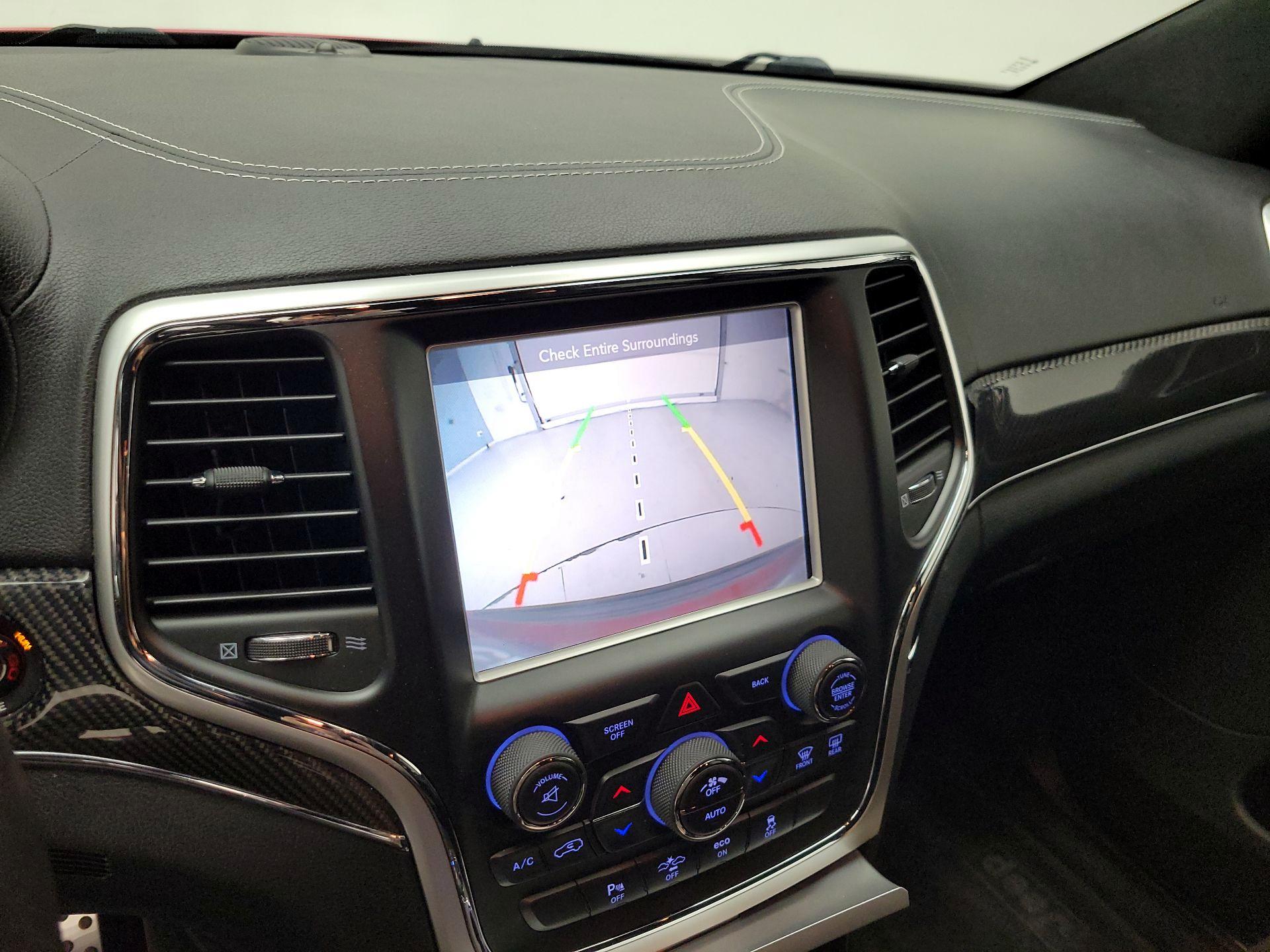 Thumbnail: 2015 Jeep Grand Cherokee - 15