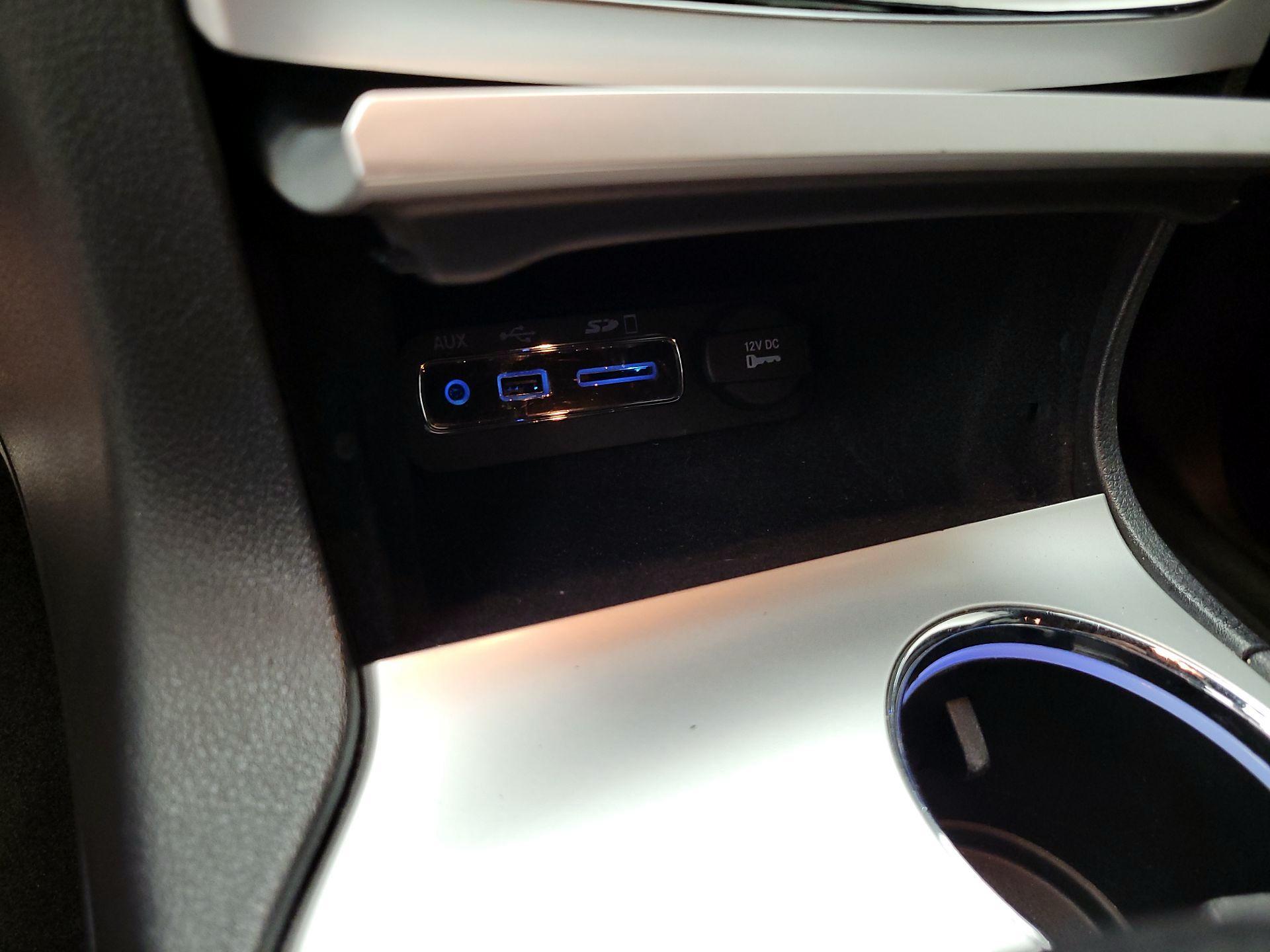 Thumbnail: 2015 Jeep Grand Cherokee - 19