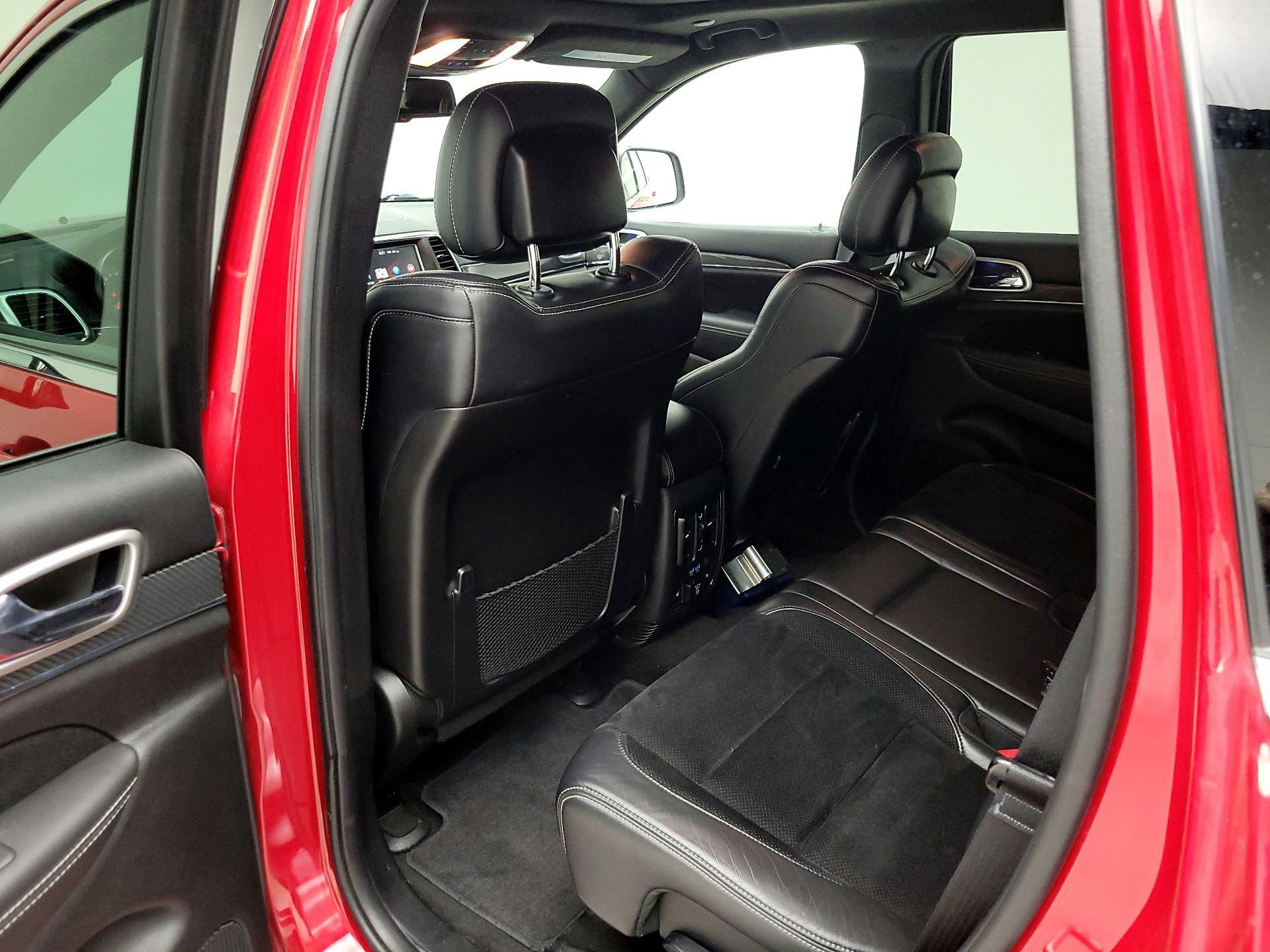 Thumbnail: 2015 Jeep Grand Cherokee - 20