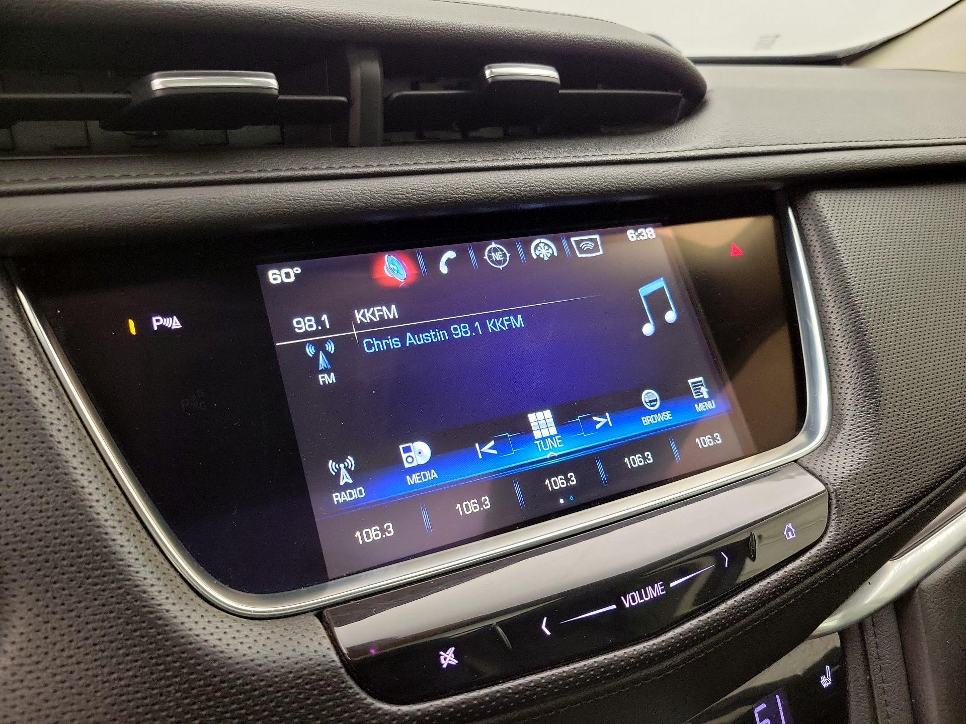 Thumbnail: 2017 Cadillac XT5 - 16