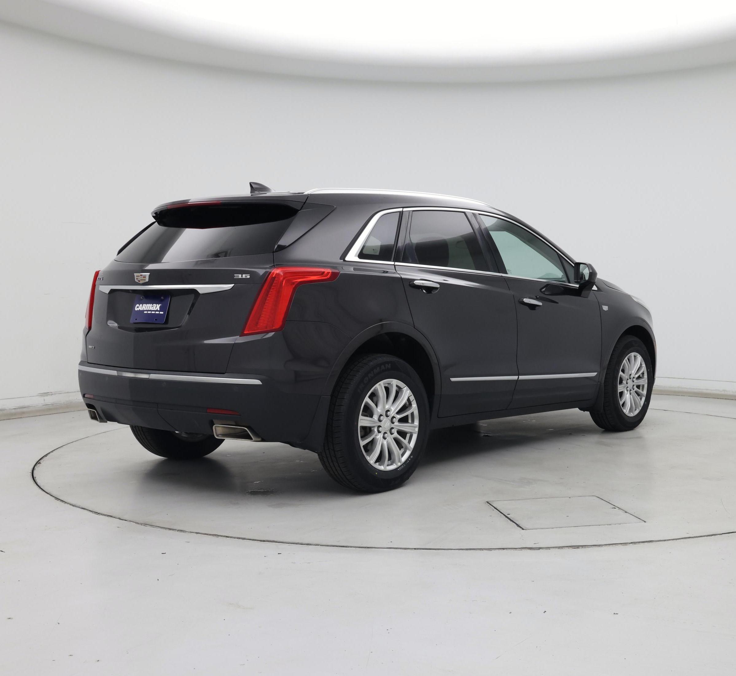 Thumbnail: 2017 Cadillac XT5 - 8