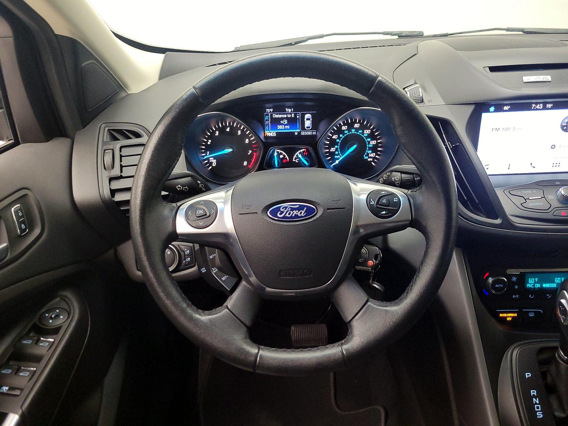 Thumbnail: 2016 Ford Escape - 10