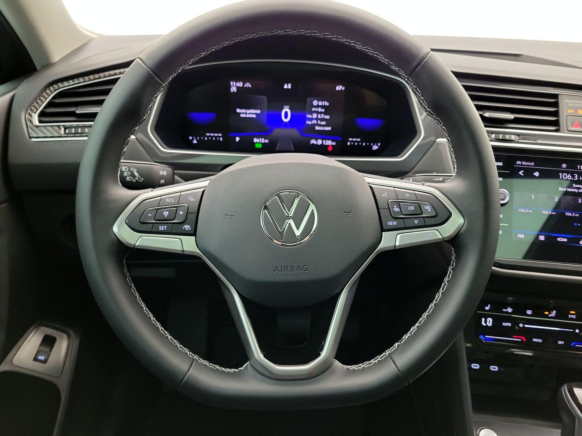 Thumbnail: 2024 Volkswagen Tiguan - 10