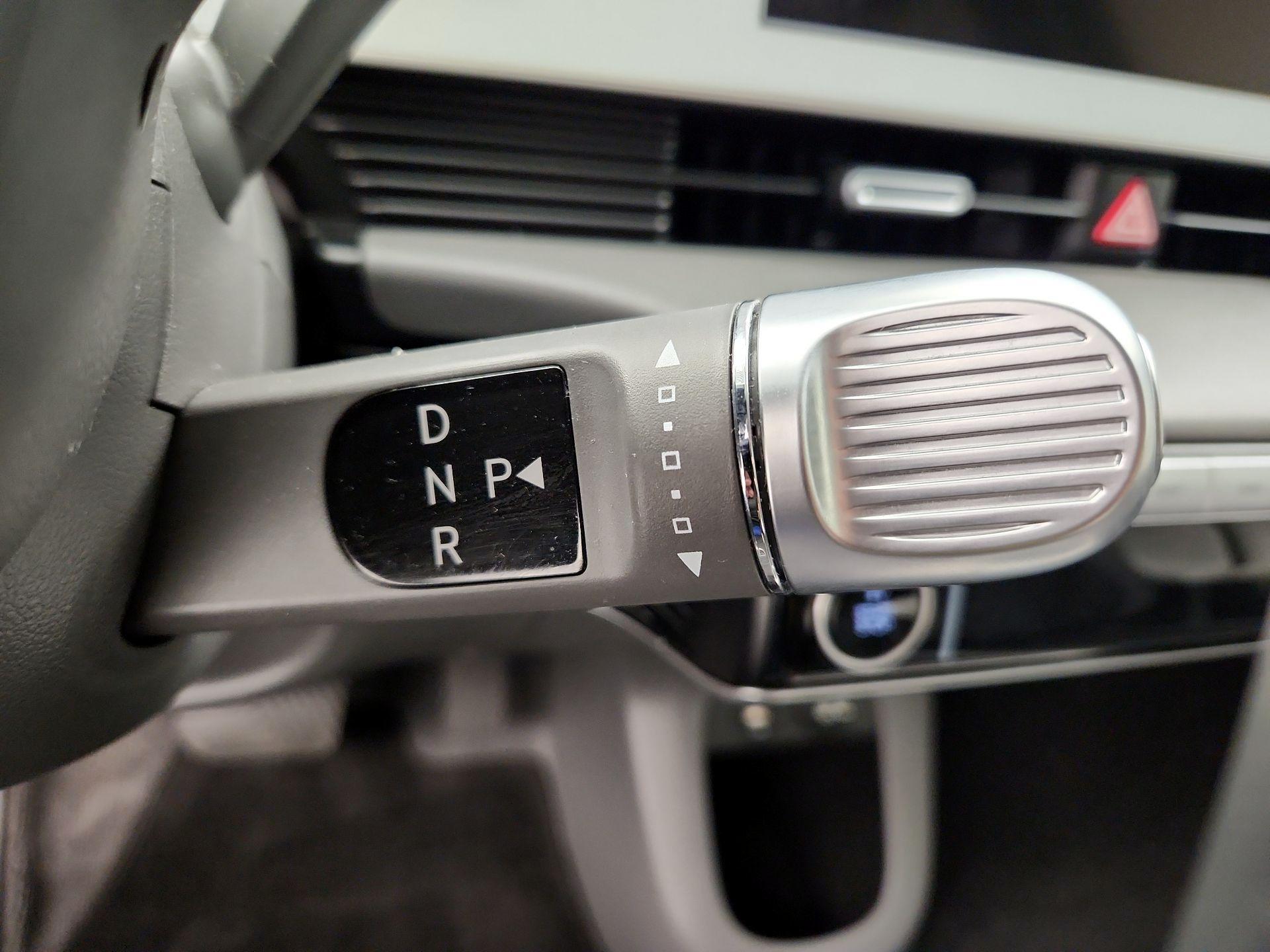 Thumbnail: 2023 Hyundai Ioniq 5 - 18