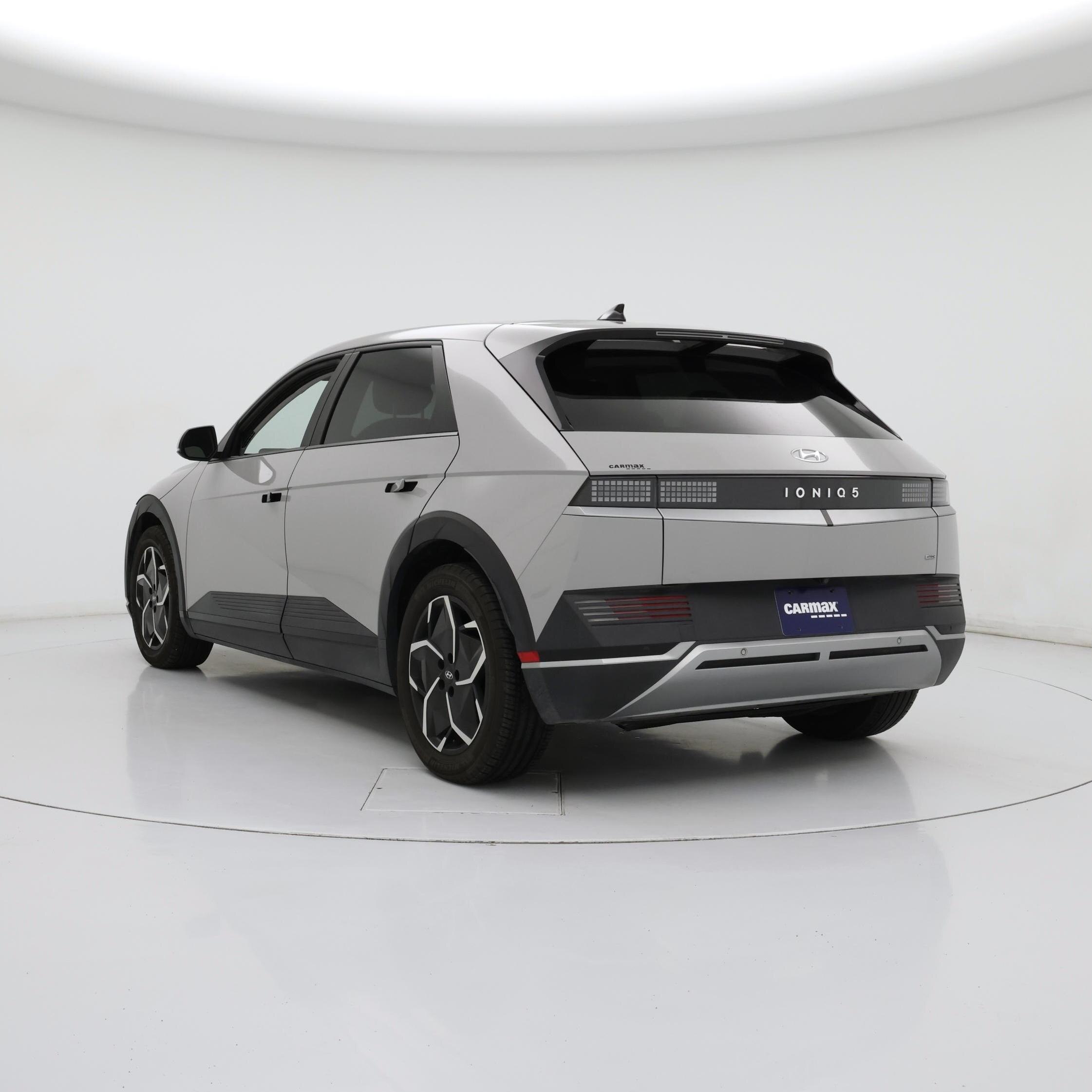 Thumbnail: 2023 Hyundai Ioniq 5 - 2
