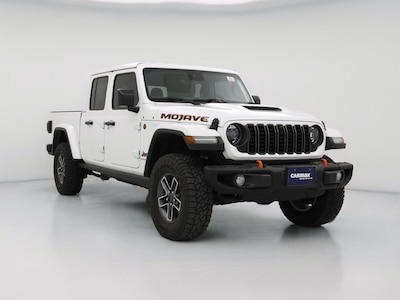 White 2024 Jeep Gladiator Mojave X