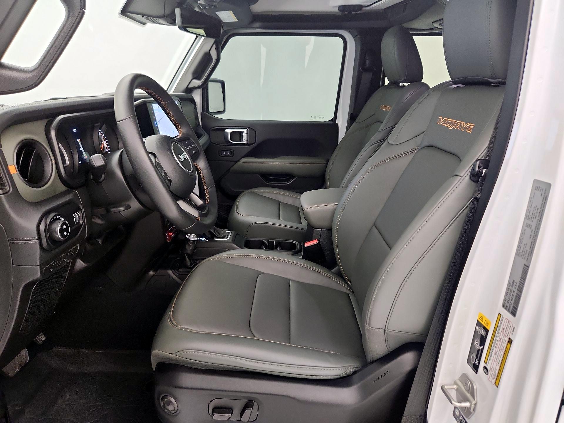Thumbnail: 2024 Jeep Gladiator - 11