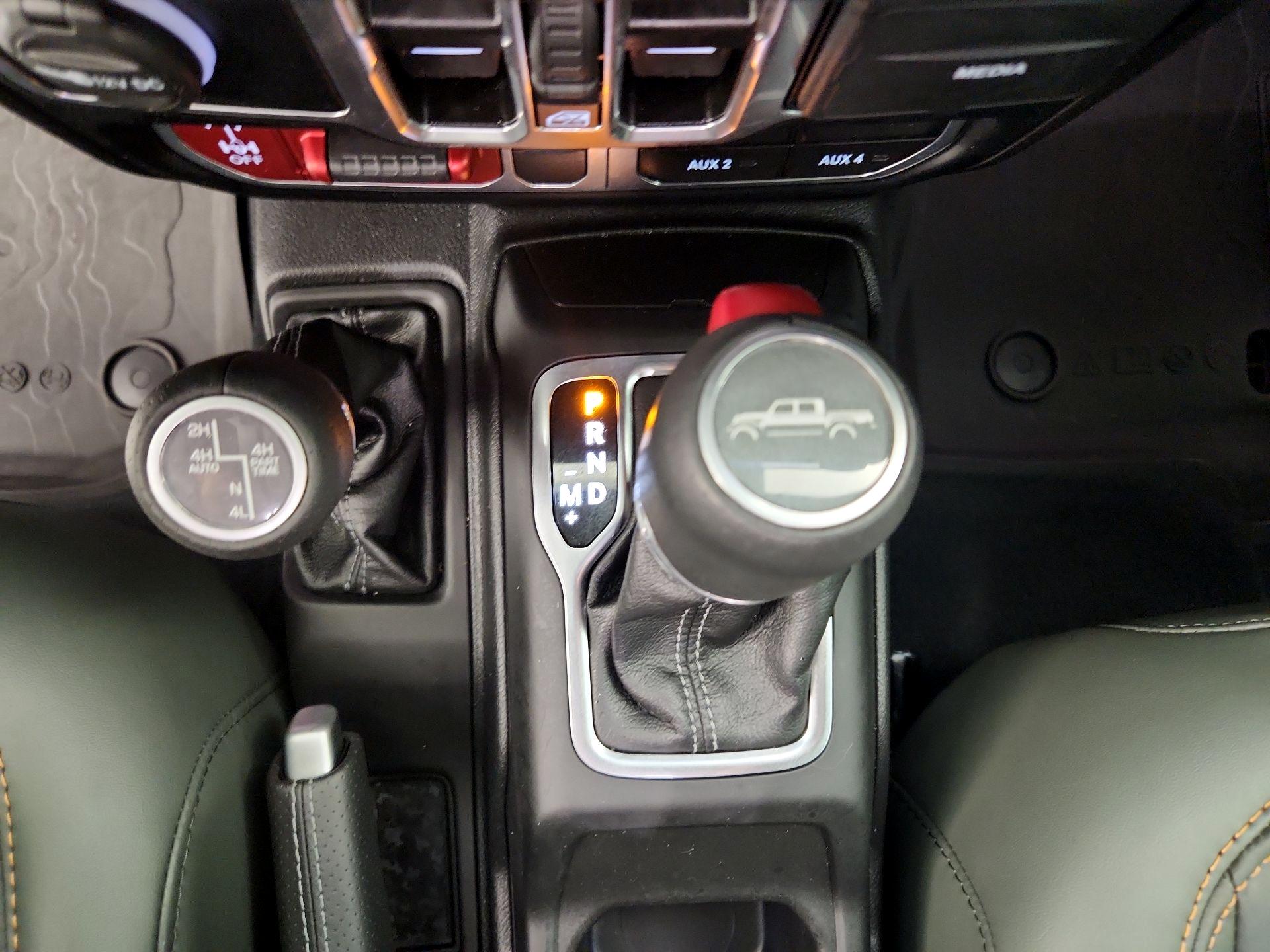 Thumbnail: 2024 Jeep Gladiator - 18