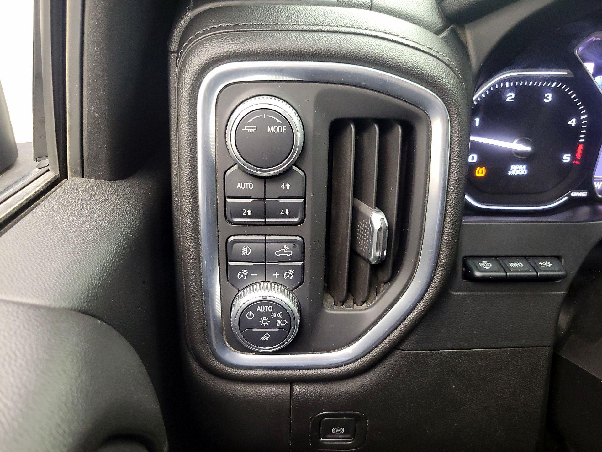 Thumbnail: 2020 GMC Sierra 3500 - 13