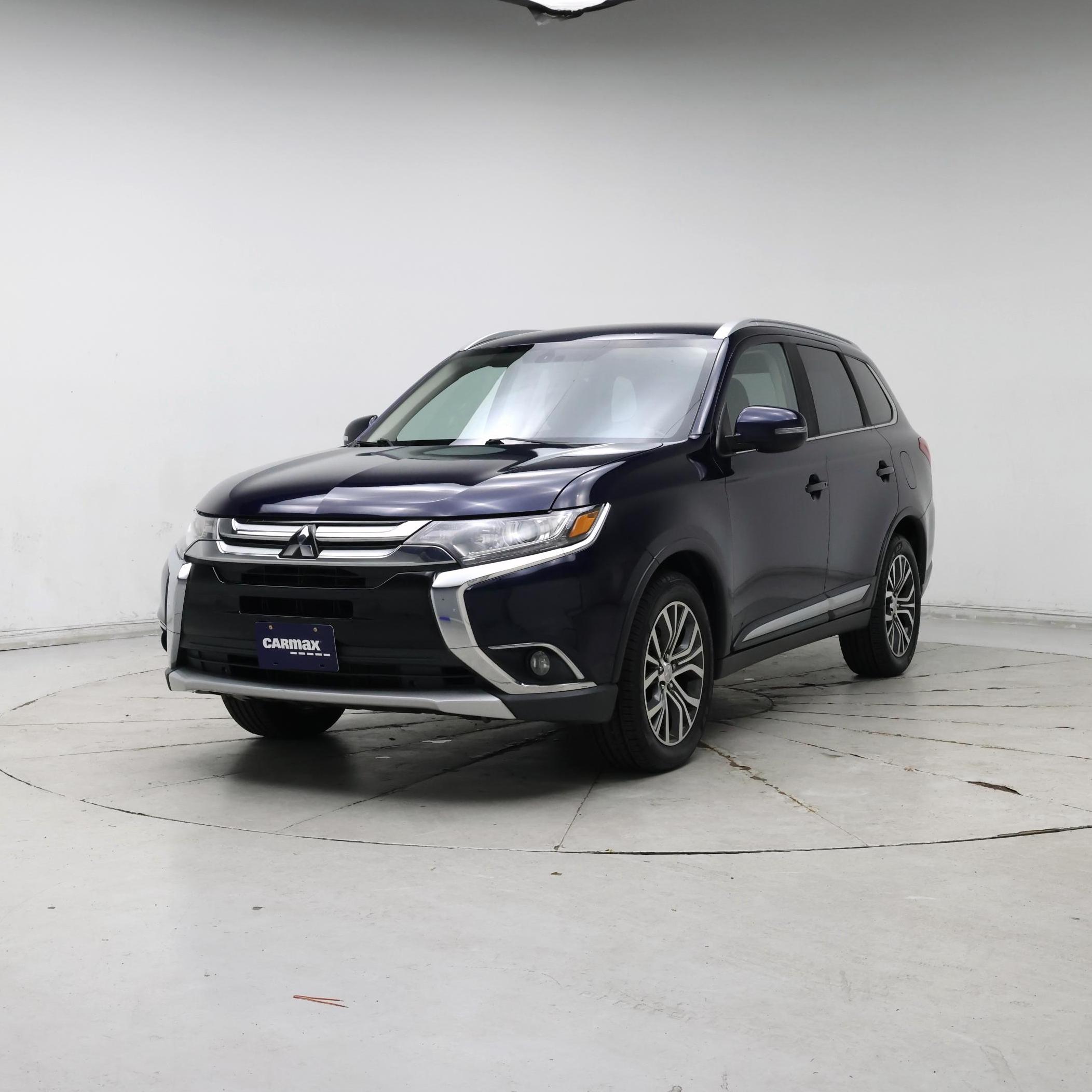 Thumbnail: 2017 Mitsubishi Outlander - 4