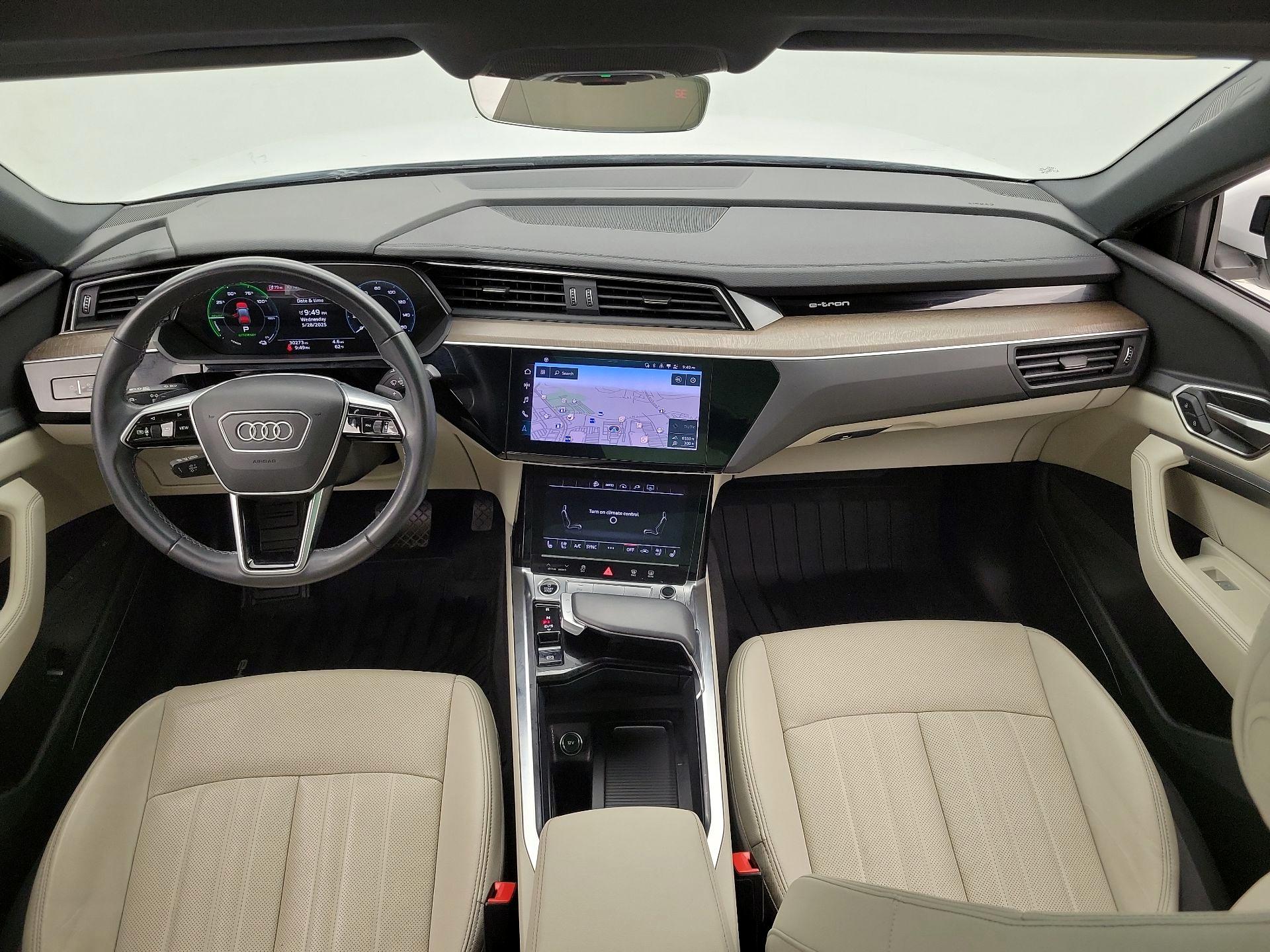 Thumbnail: 2024 Audi Q8 e-tron - 9