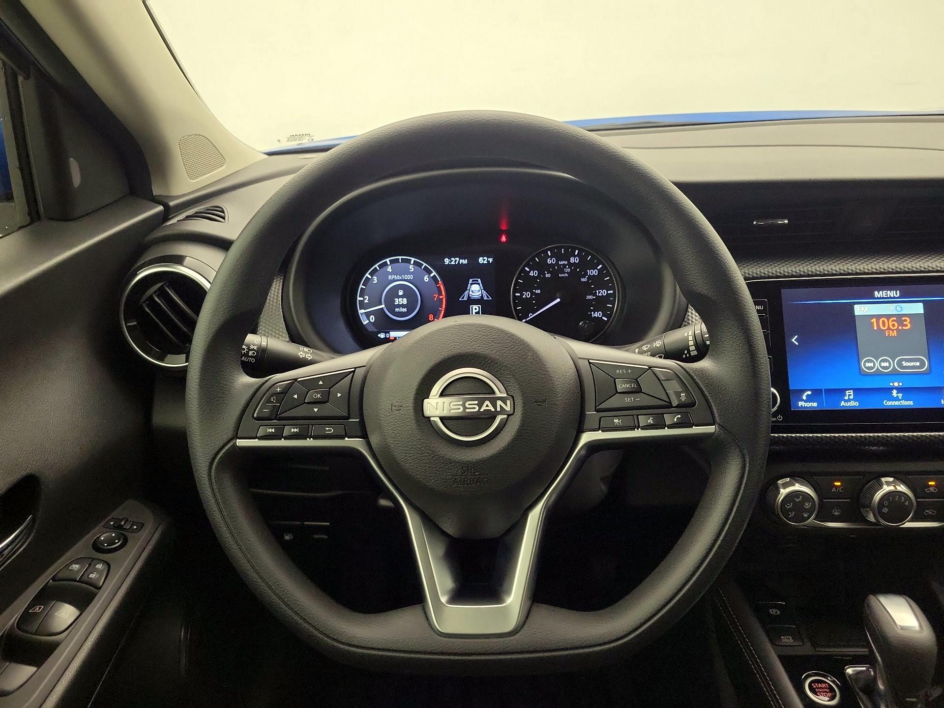 Thumbnail: 2023 Nissan Kicks - 10