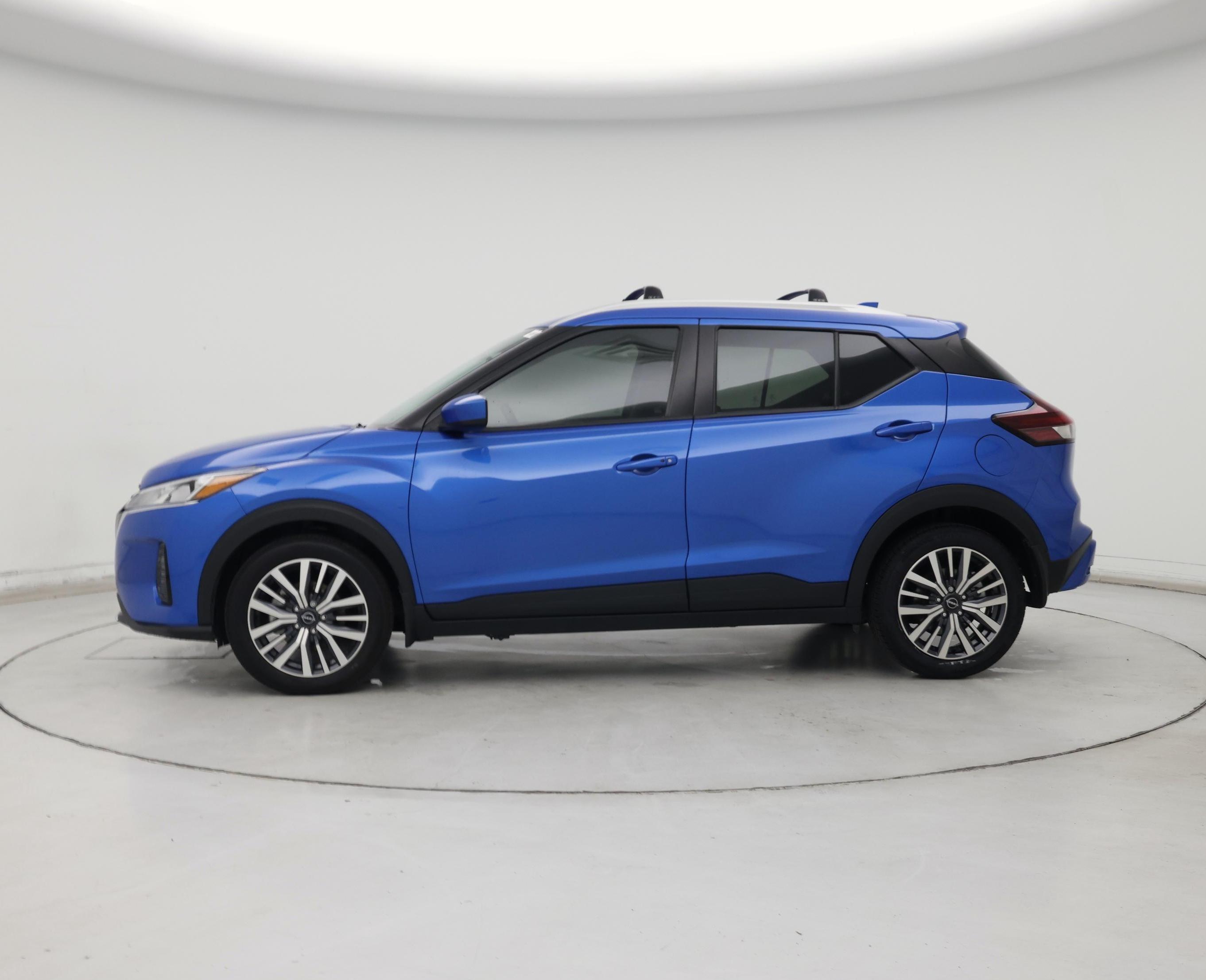 Thumbnail: 2023 Nissan Kicks - 3