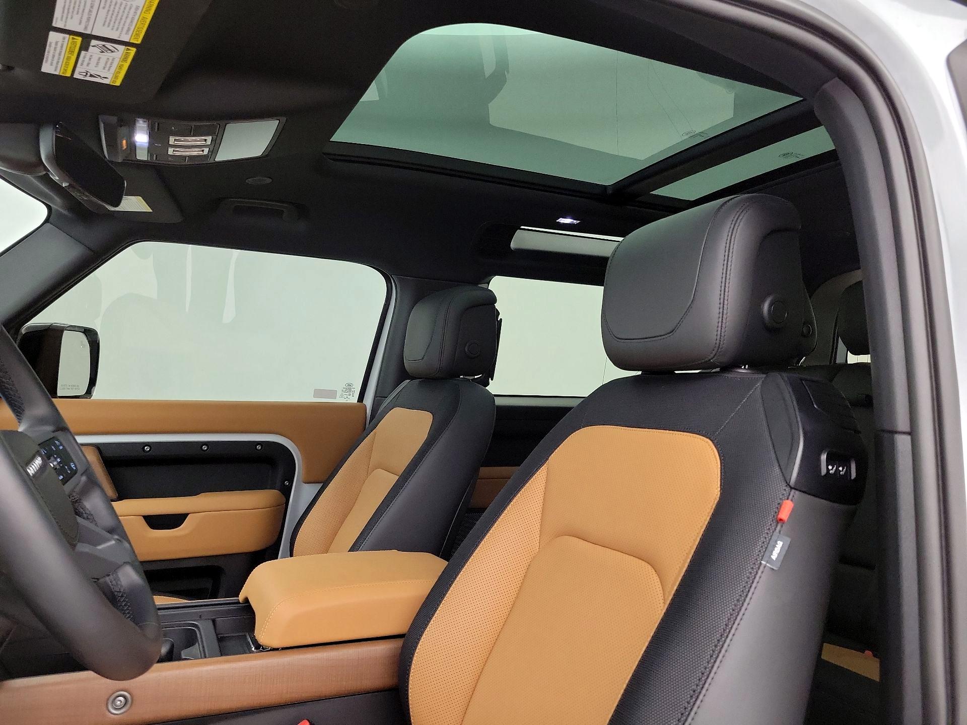 Thumbnail: 2023 Land Rover Defender - 20