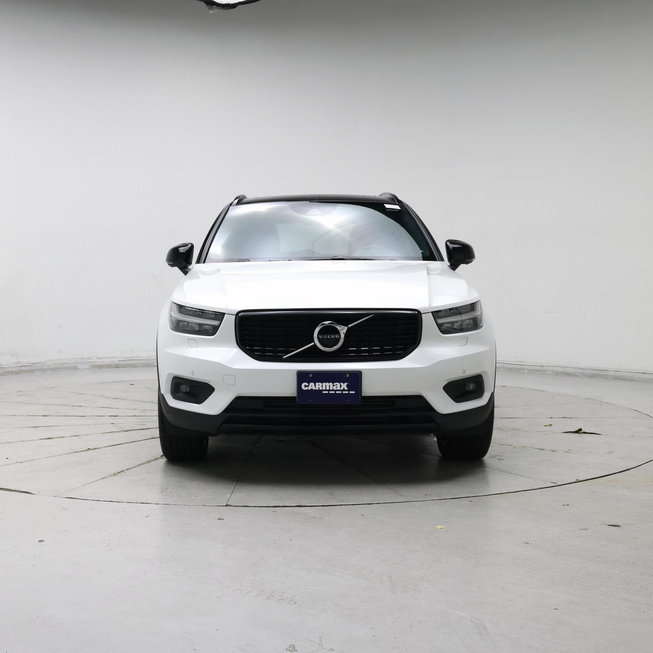 Thumbnail: 2022 Volvo XC40 - 5