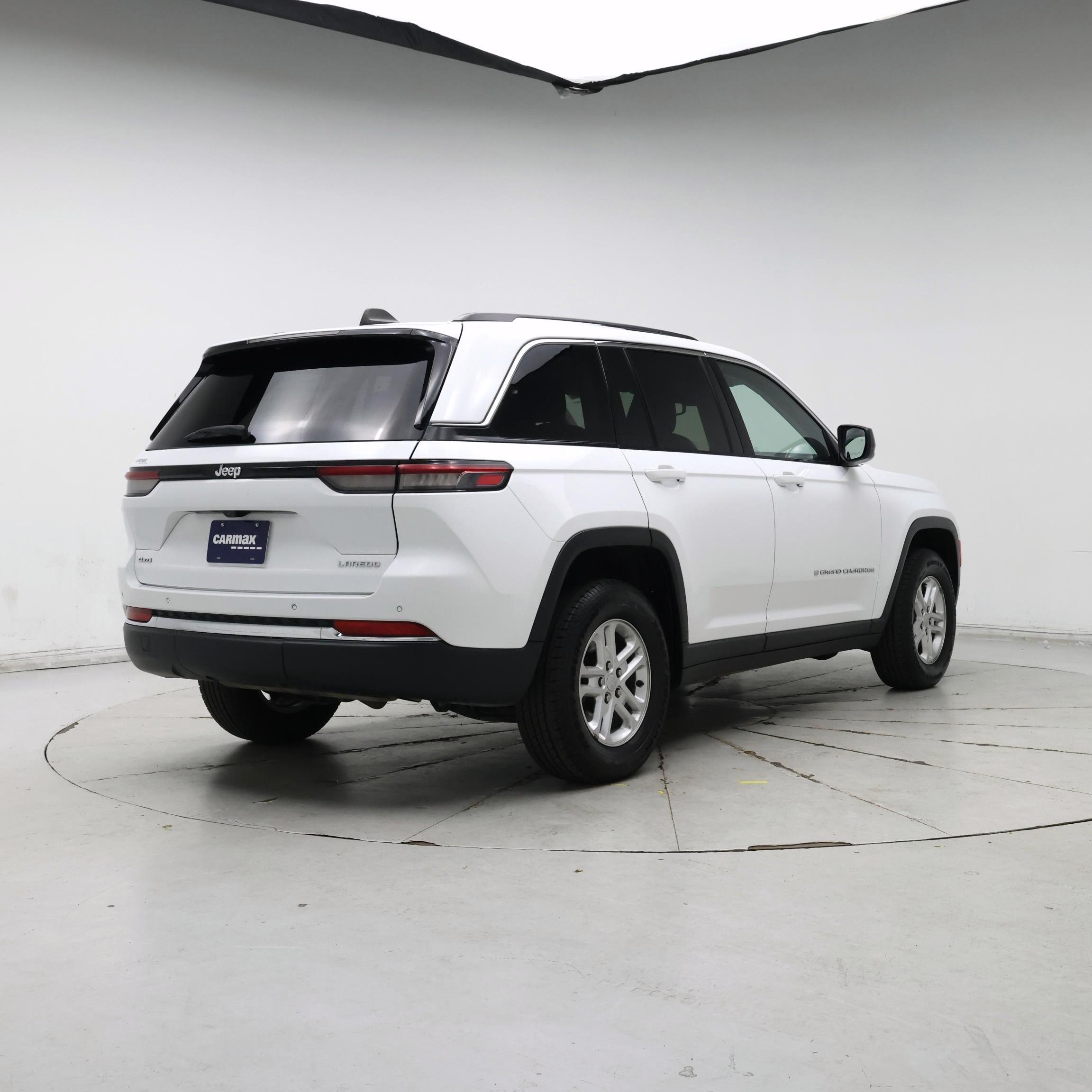 Thumbnail: 2023 Jeep Grand Cherokee - 8