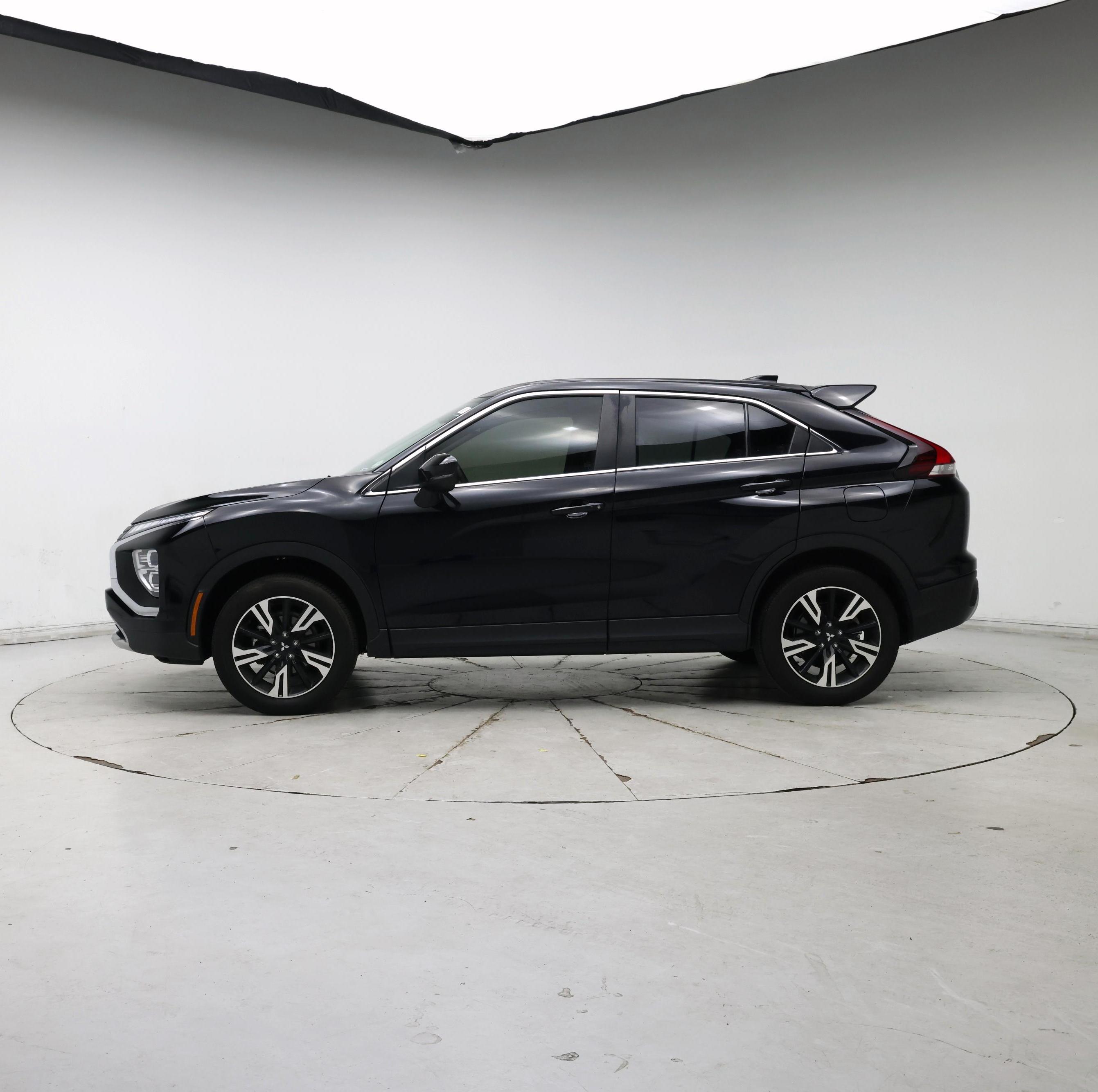 Thumbnail: 2023 Mitsubishi Eclipse Cross - 3