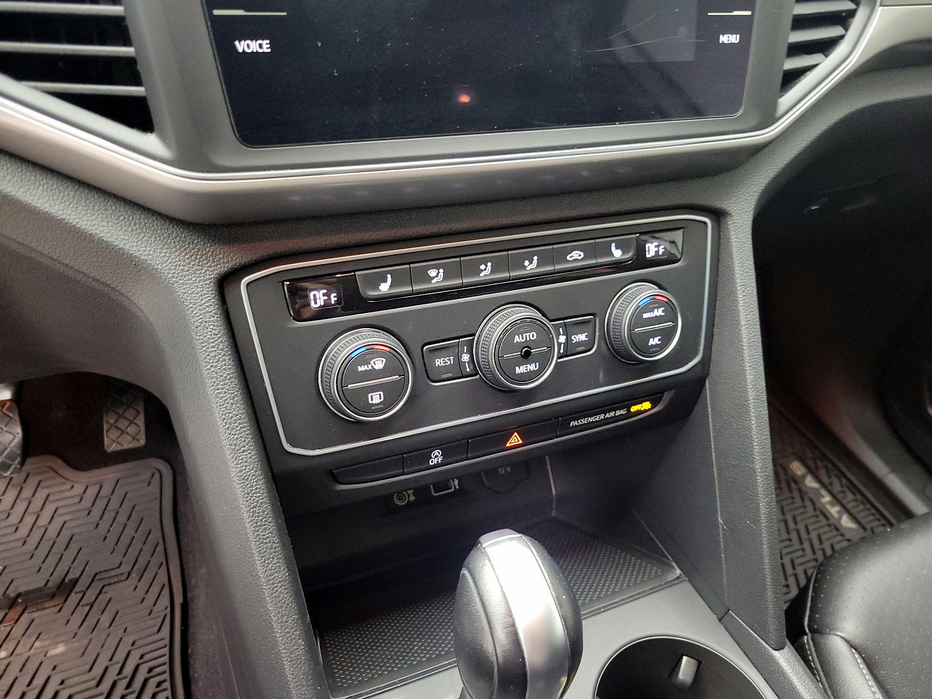 Thumbnail: 2019 Volkswagen Atlas - 16
