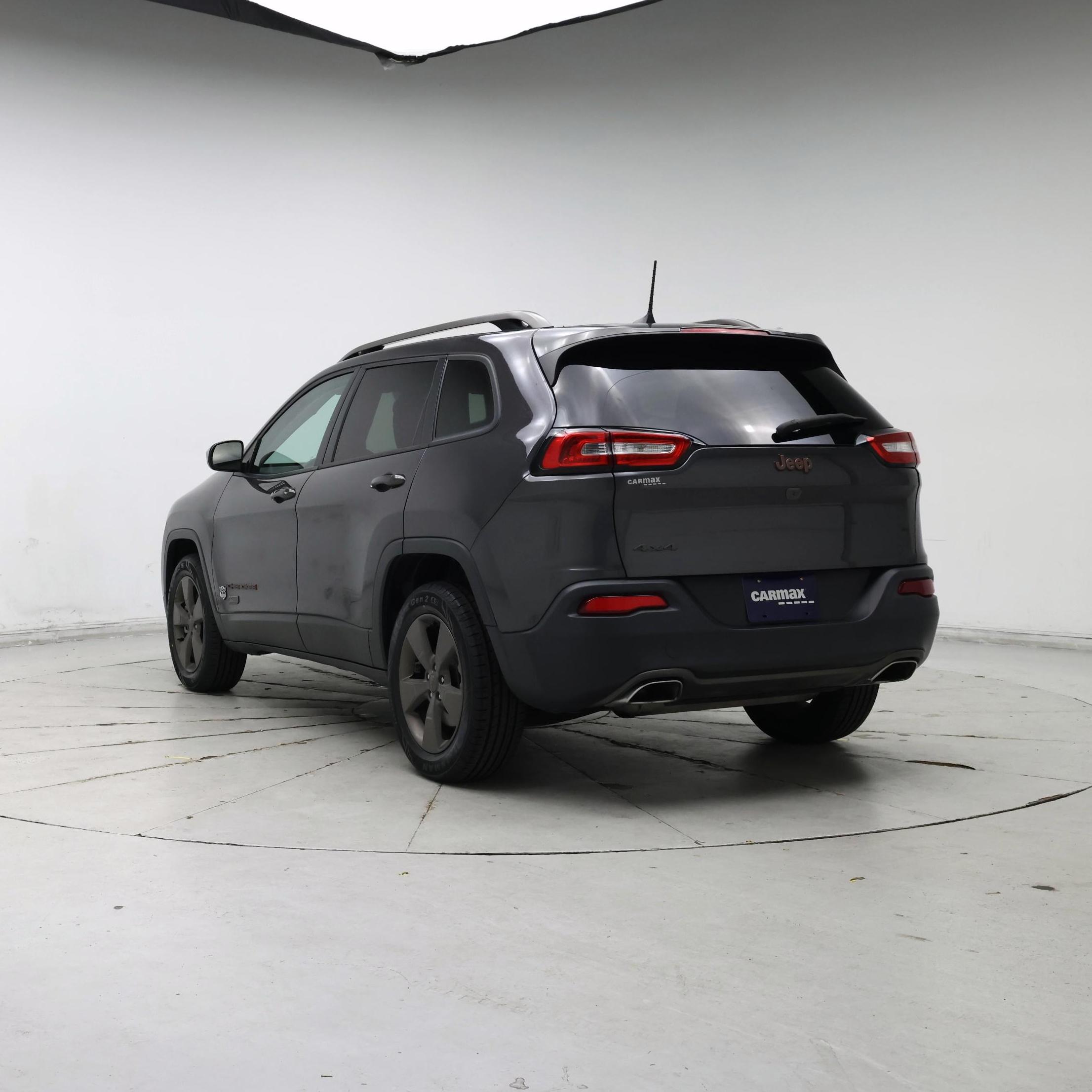 Thumbnail: 2017 Jeep Cherokee - 2