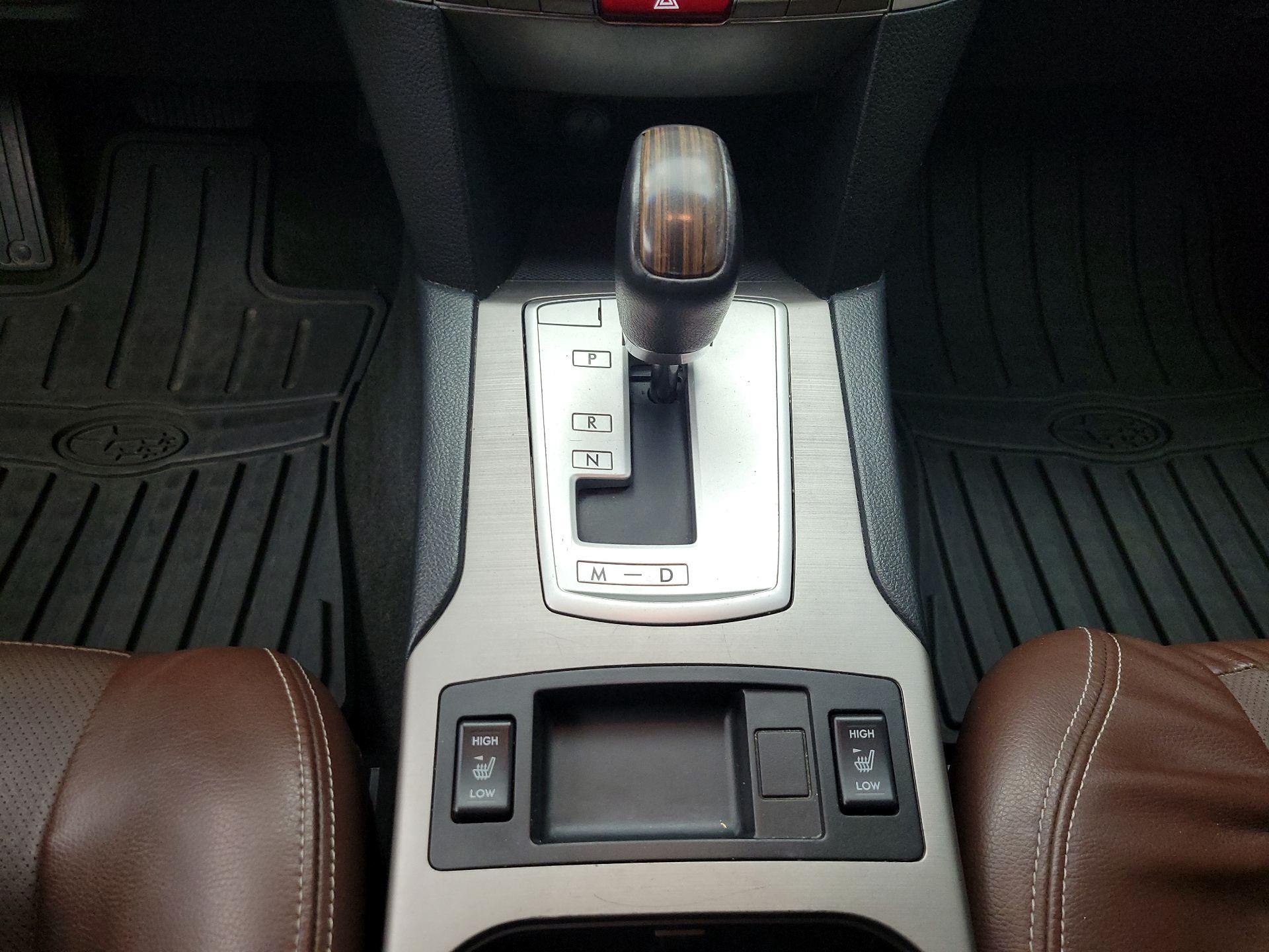 Thumbnail: 2014 Subaru Outback - 18
