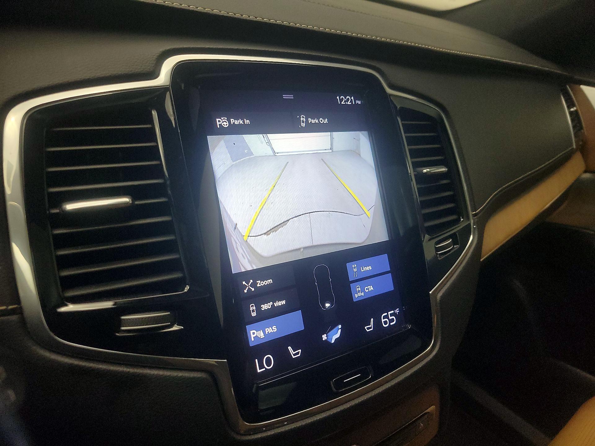 Thumbnail: 2019 Volvo XC90 - 15