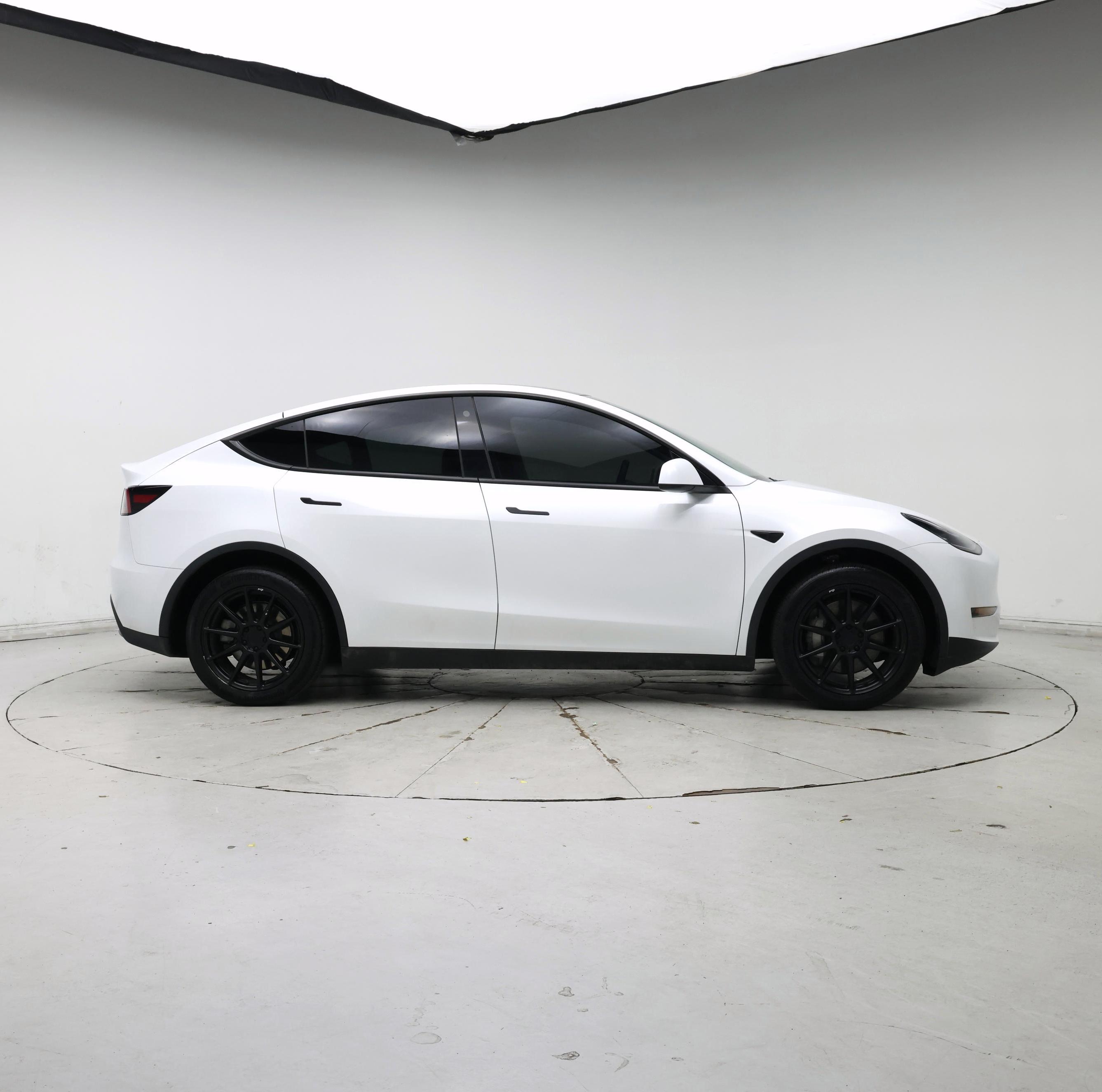 Thumbnail: 2023 Tesla Model Y - 7