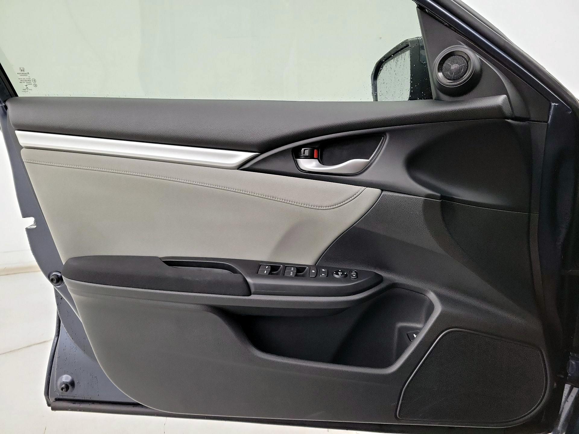 Thumbnail: 2019 Honda Civic - 12