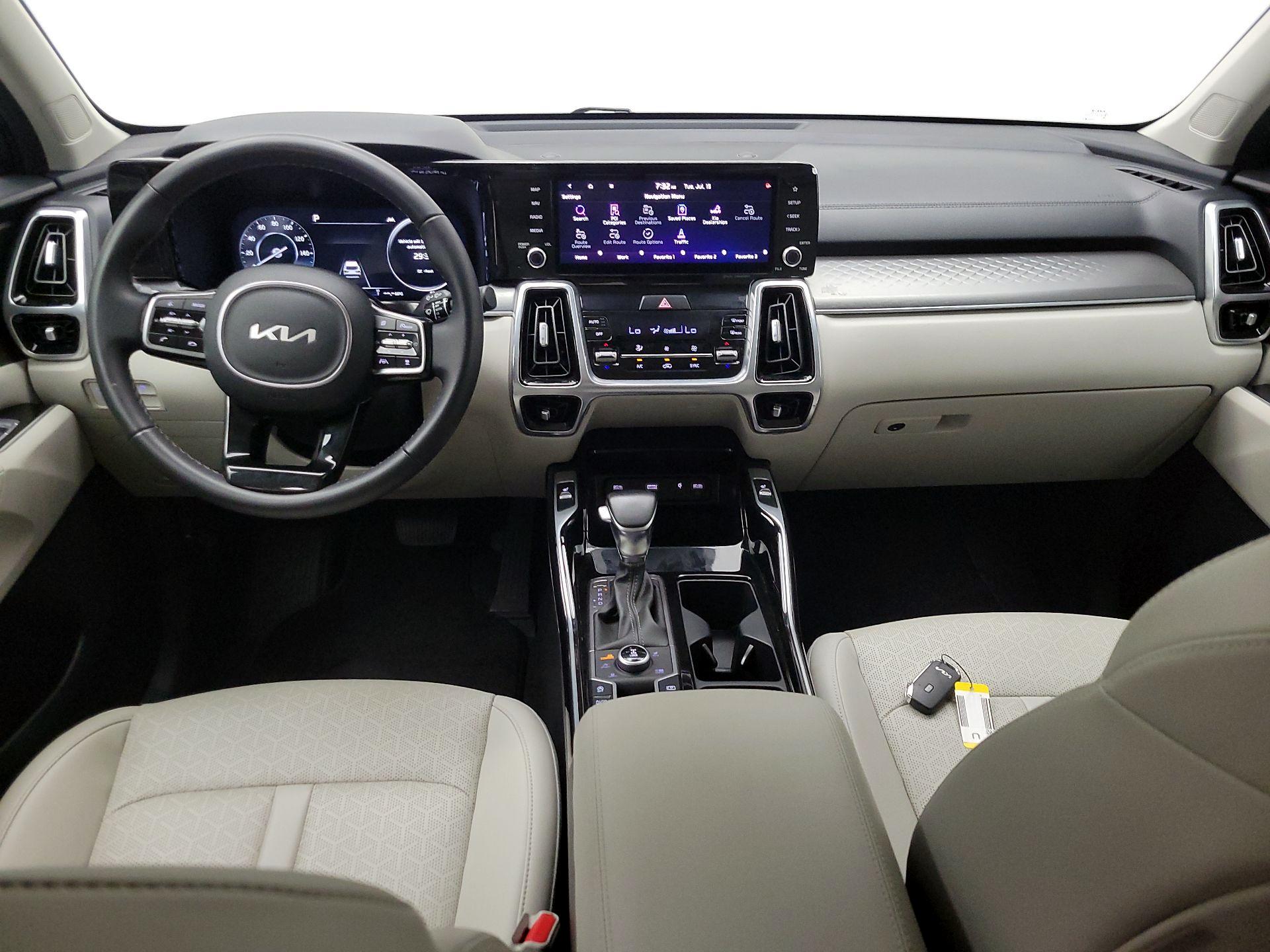 Thumbnail: 2023 Kia Sorento - 9