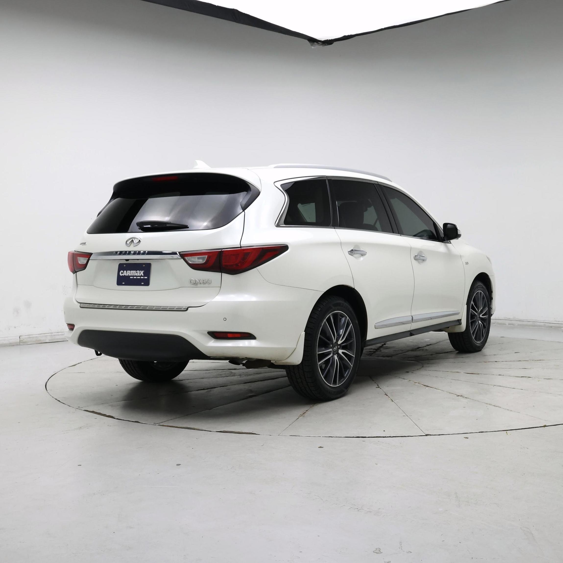 Thumbnail: 2017 INFINITI QX60 - 8
