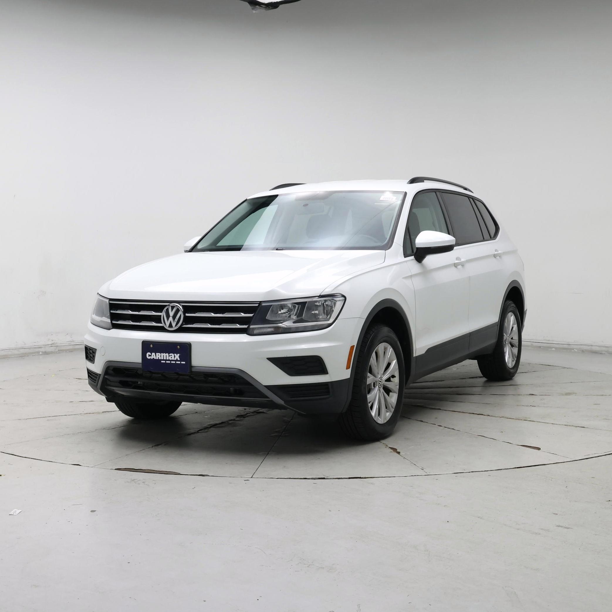 Thumbnail: 2019 Volkswagen Tiguan - 4
