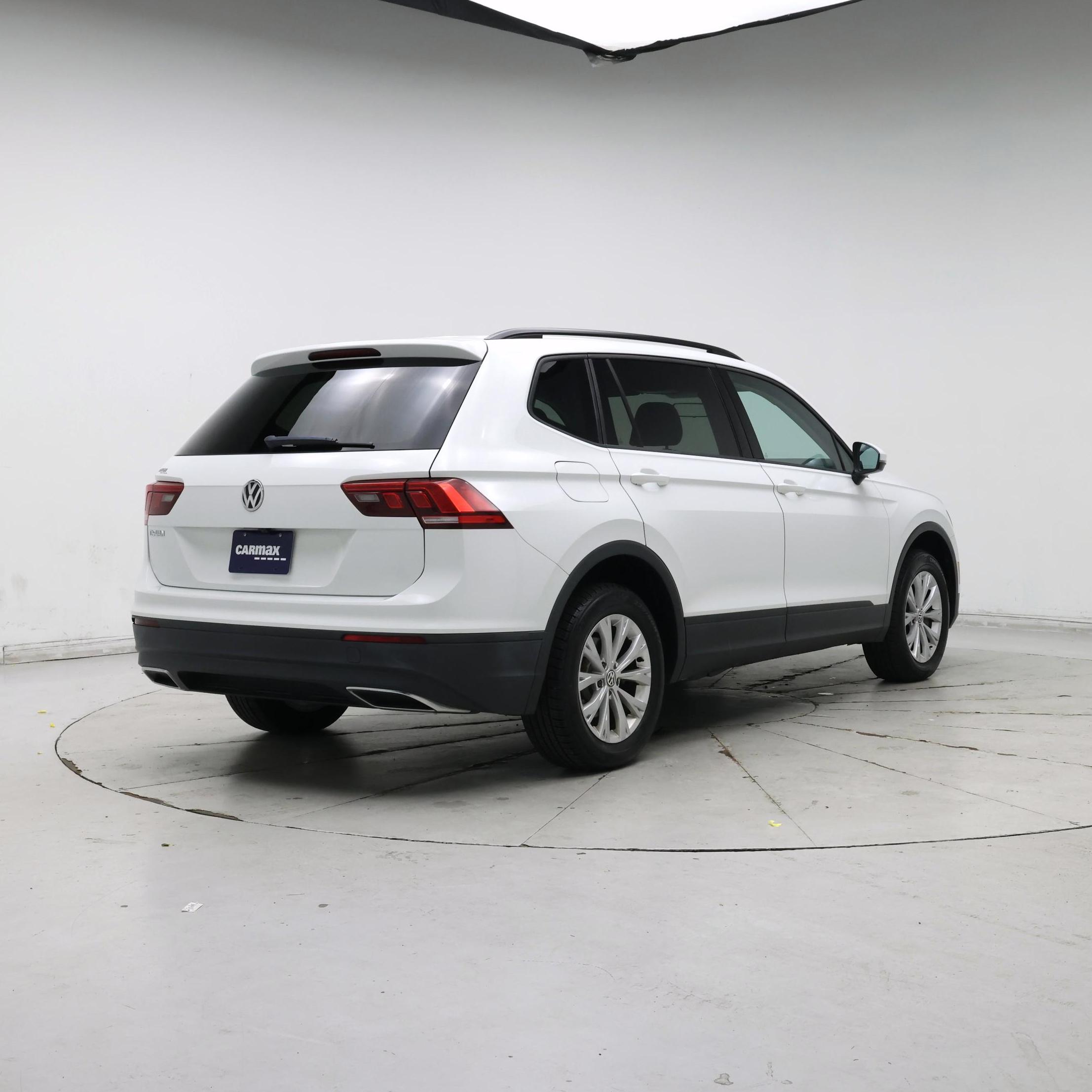 Thumbnail: 2019 Volkswagen Tiguan - 8