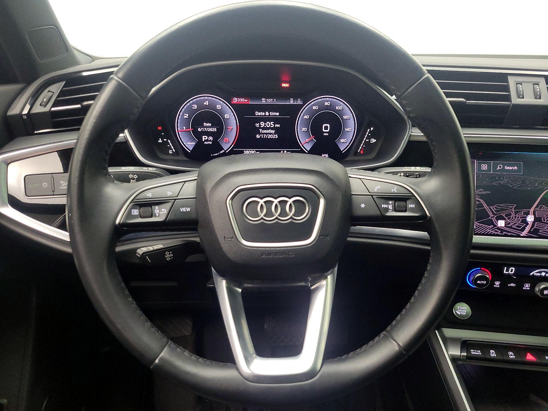 Thumbnail: 2020 Audi Q3 - 10