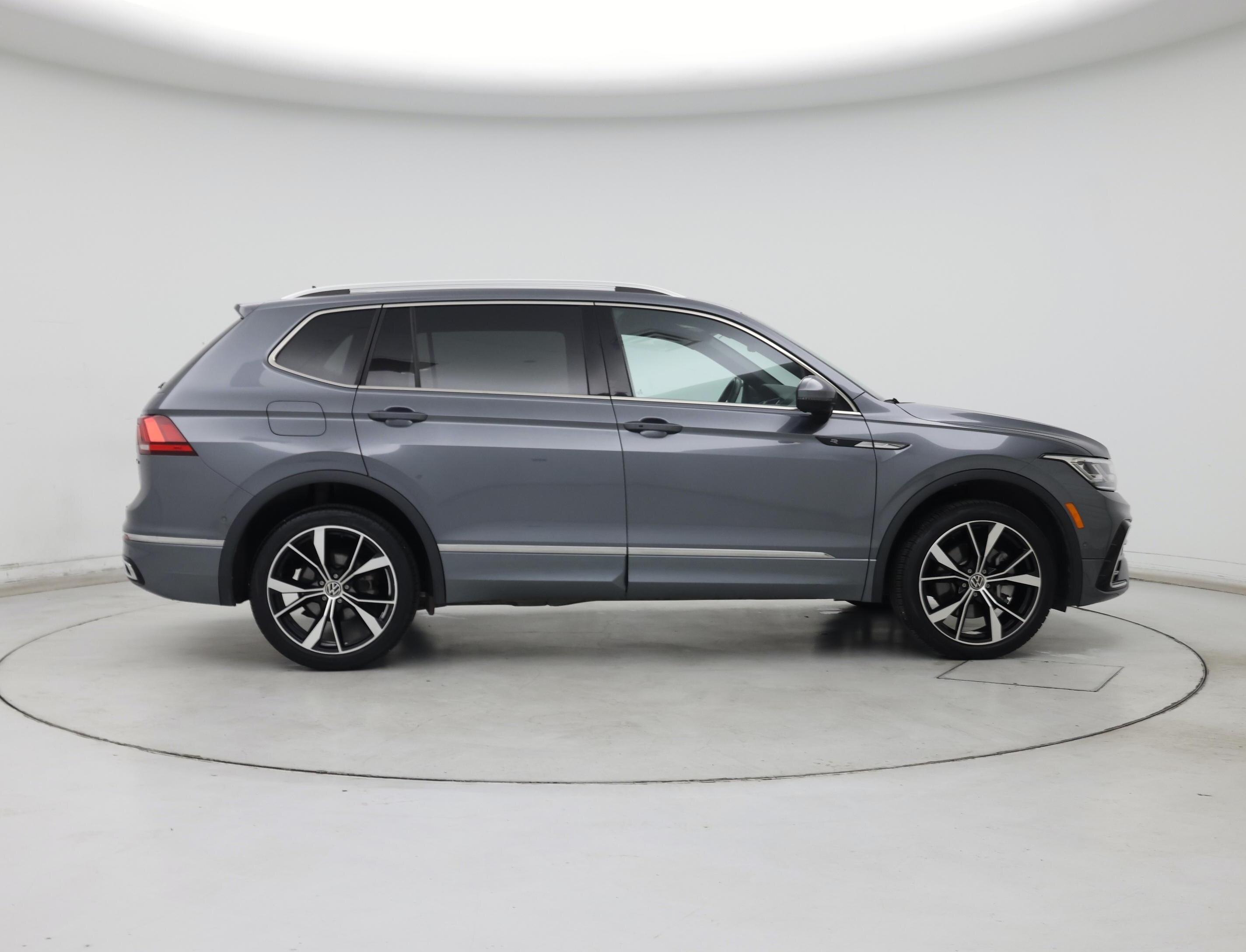 Thumbnail: 2022 Volkswagen Tiguan - 7