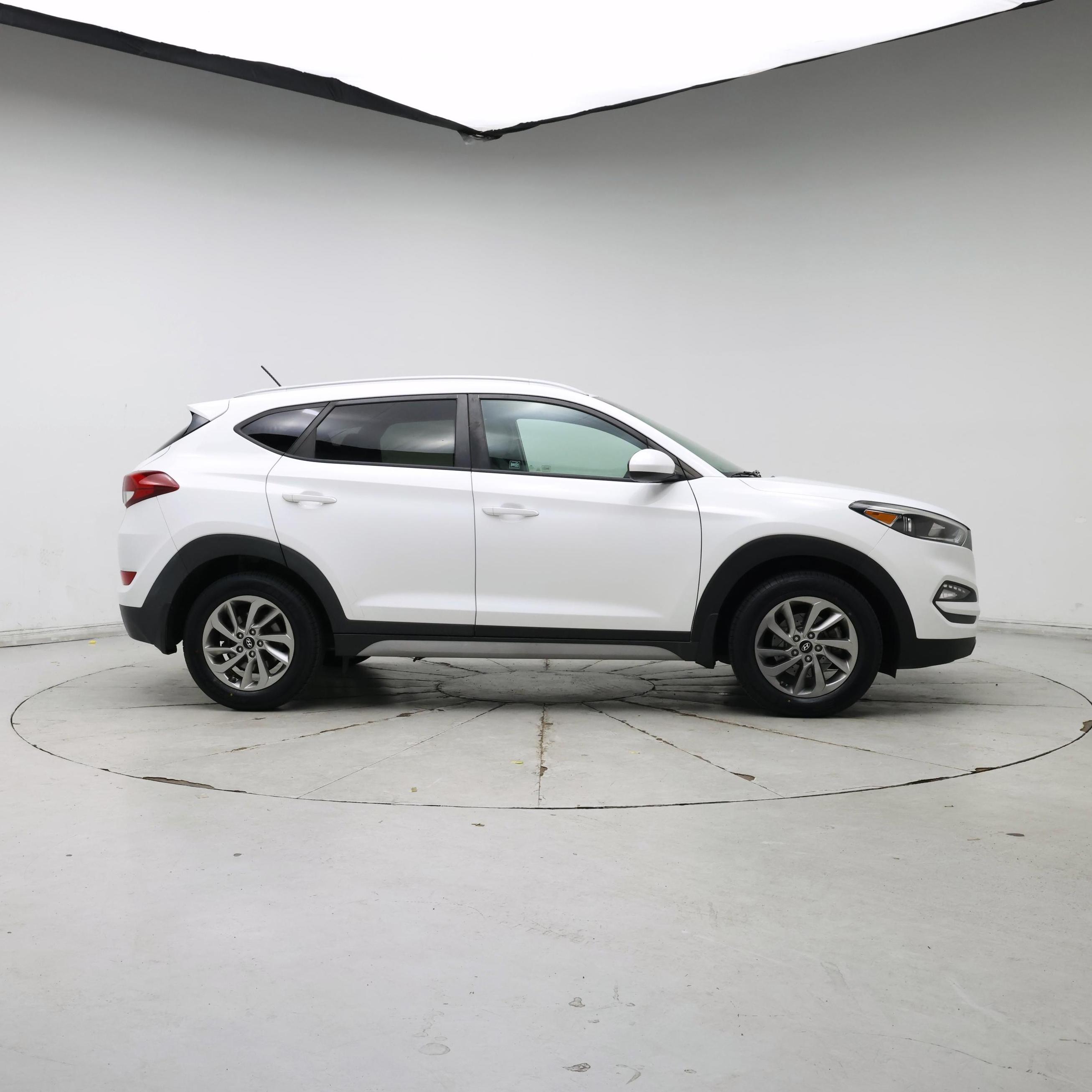Thumbnail: 2017 Hyundai Tucson - 7