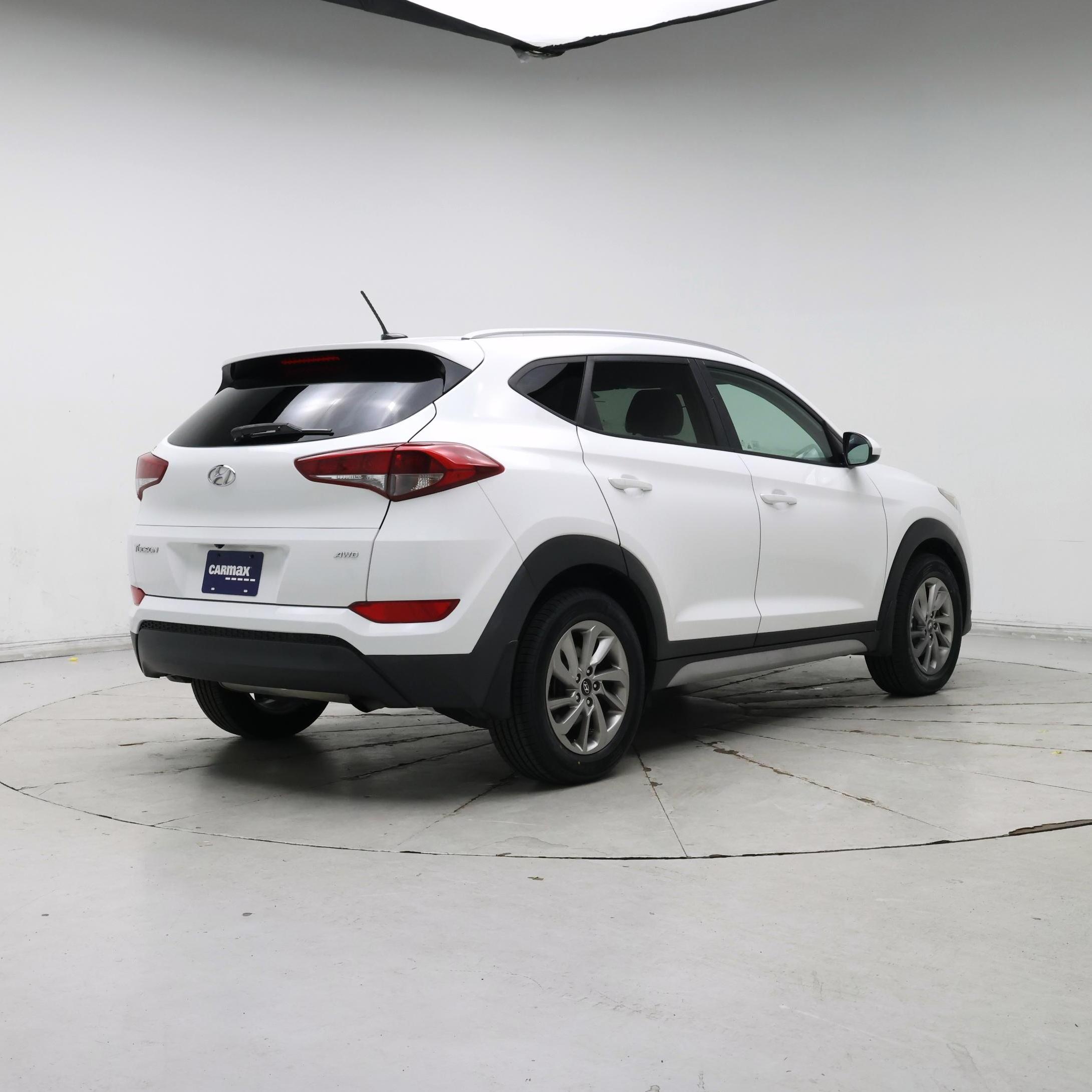 Thumbnail: 2017 Hyundai Tucson - 8