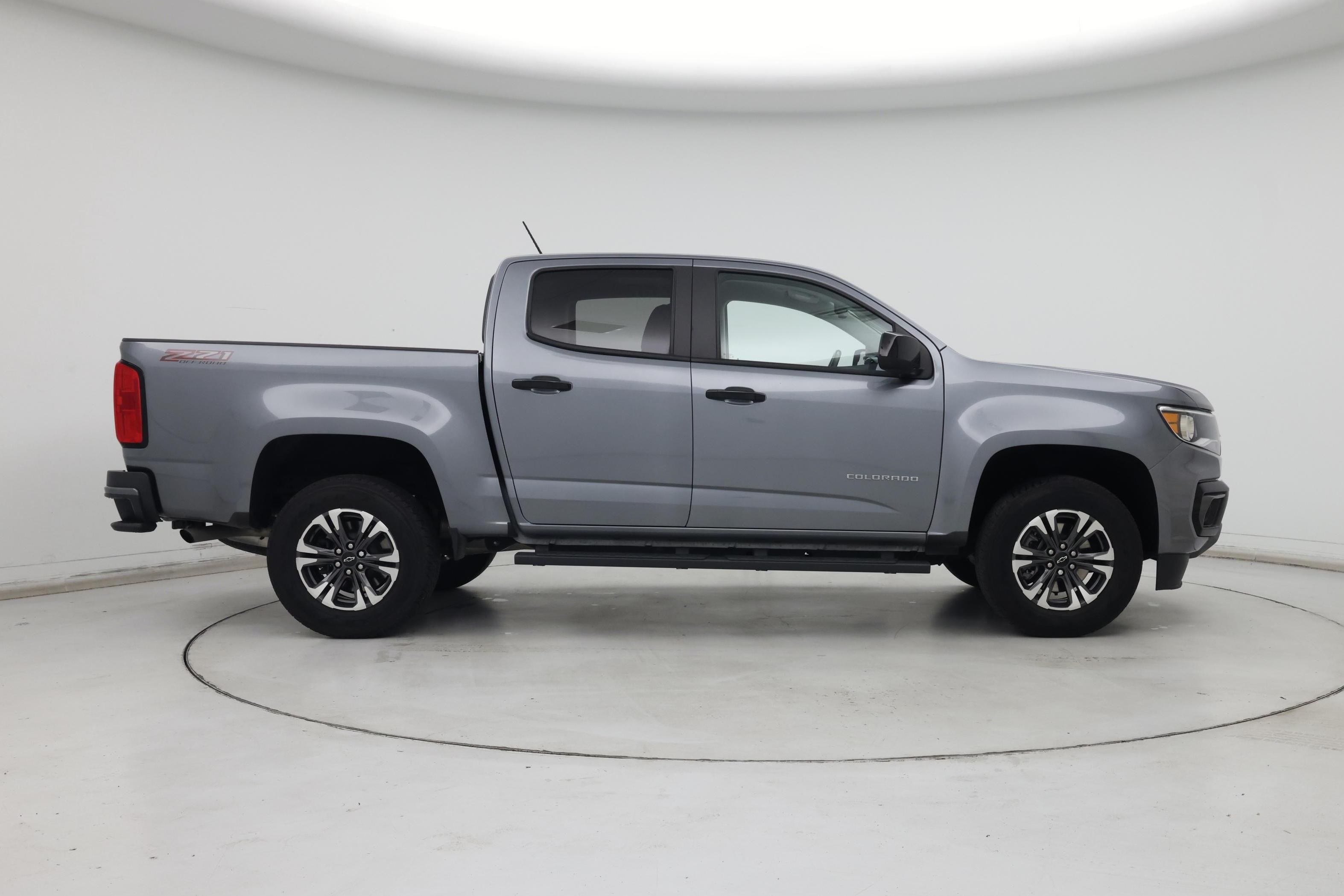 Thumbnail: 2022 Chevrolet Colorado - 7
