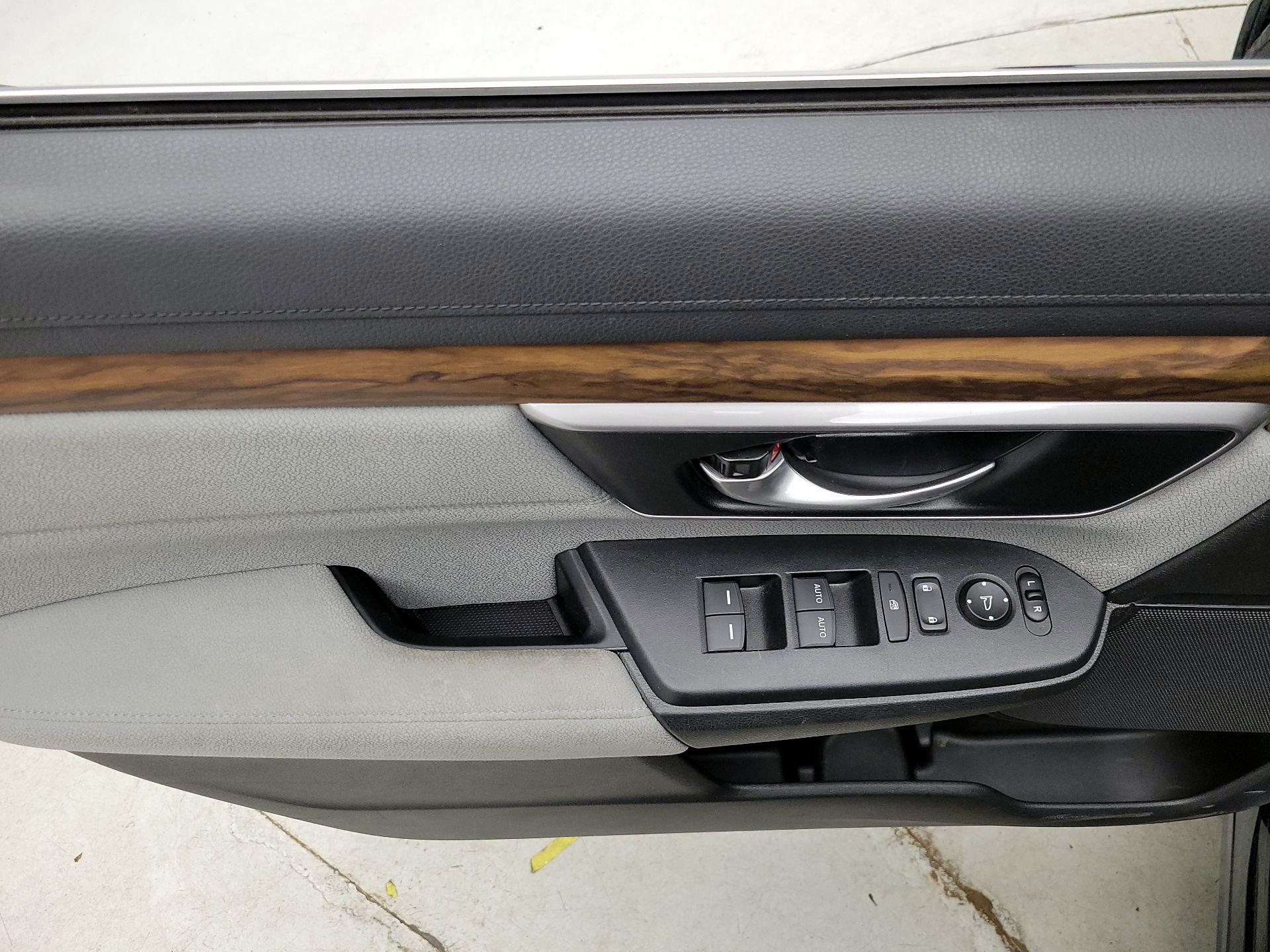 Thumbnail: 2018 Honda CR-V - 12