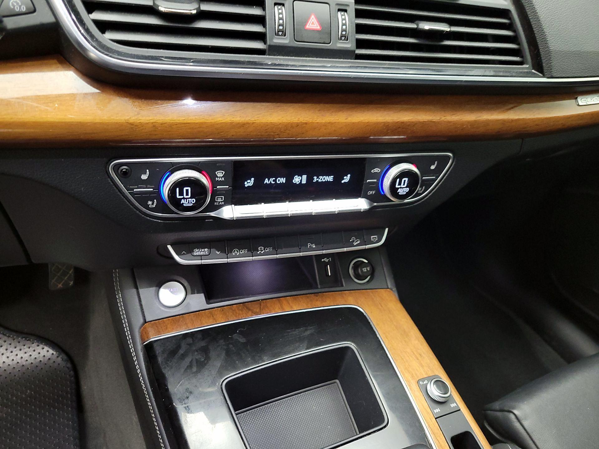 Thumbnail: 2021 Audi Q5 - 17