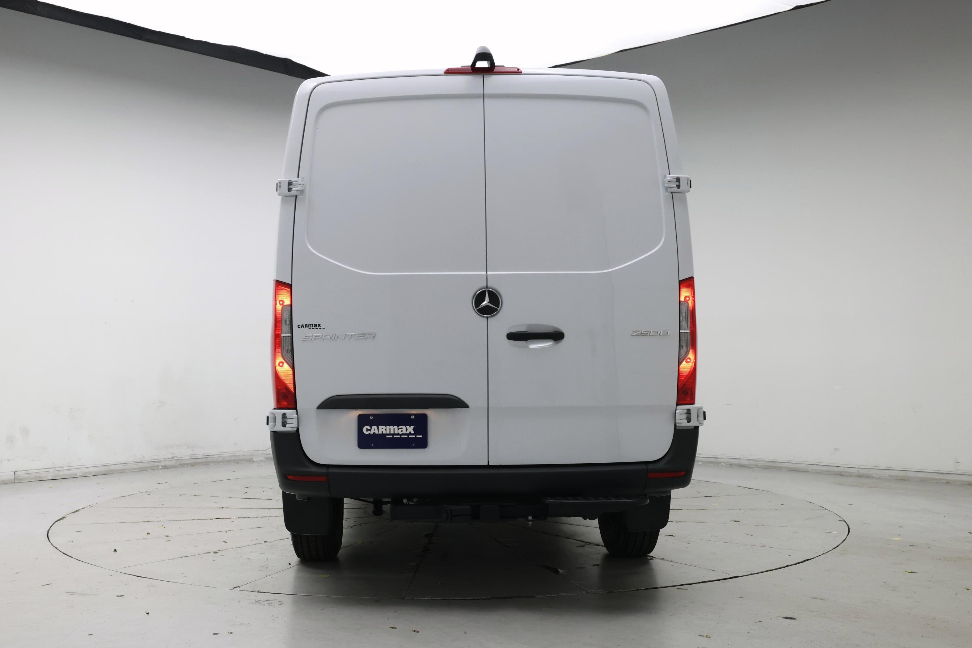 Thumbnail: 2025 Mercedes-Benz Sprinter - 6