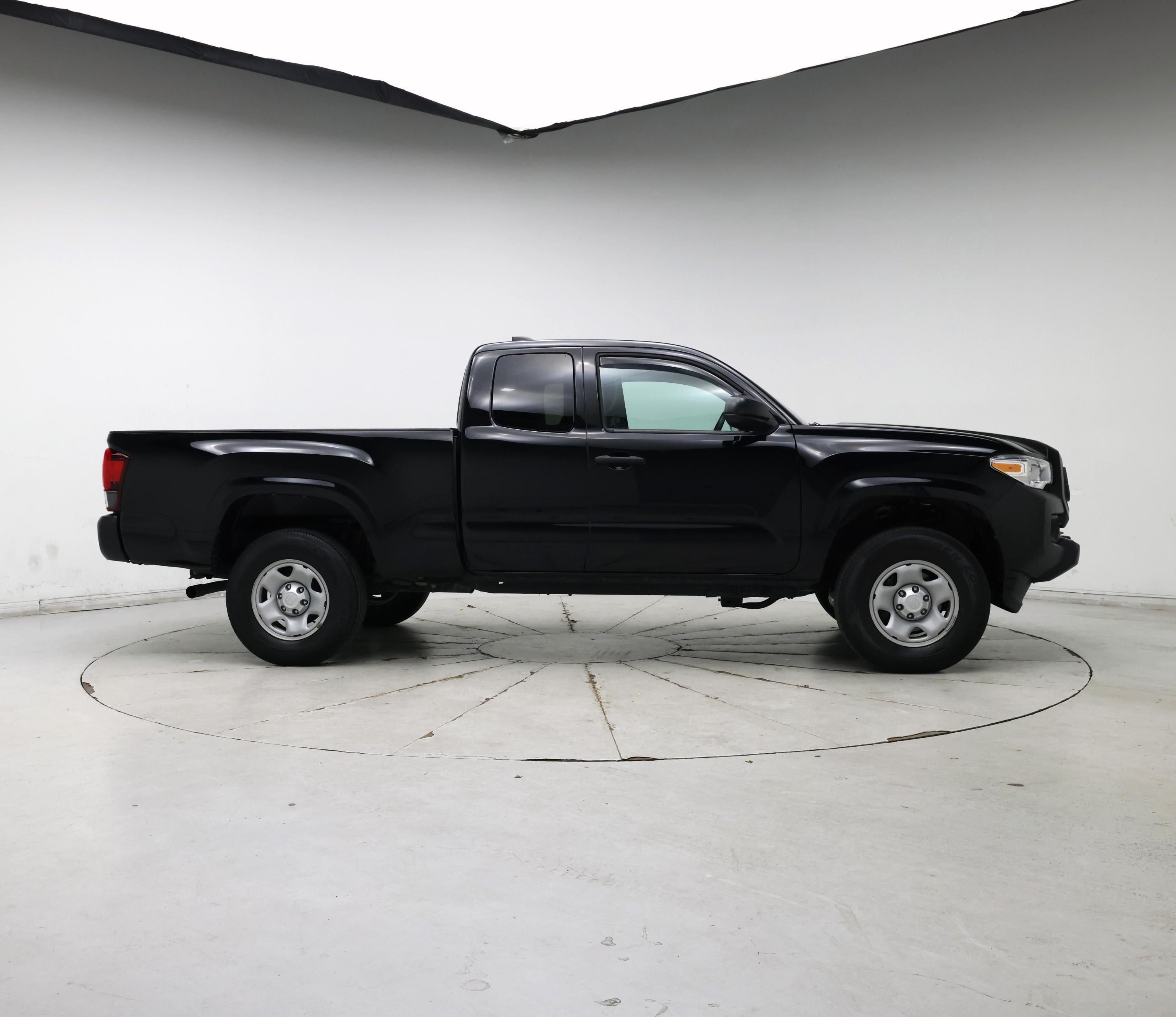 Thumbnail: 2022 Toyota Tacoma - 7