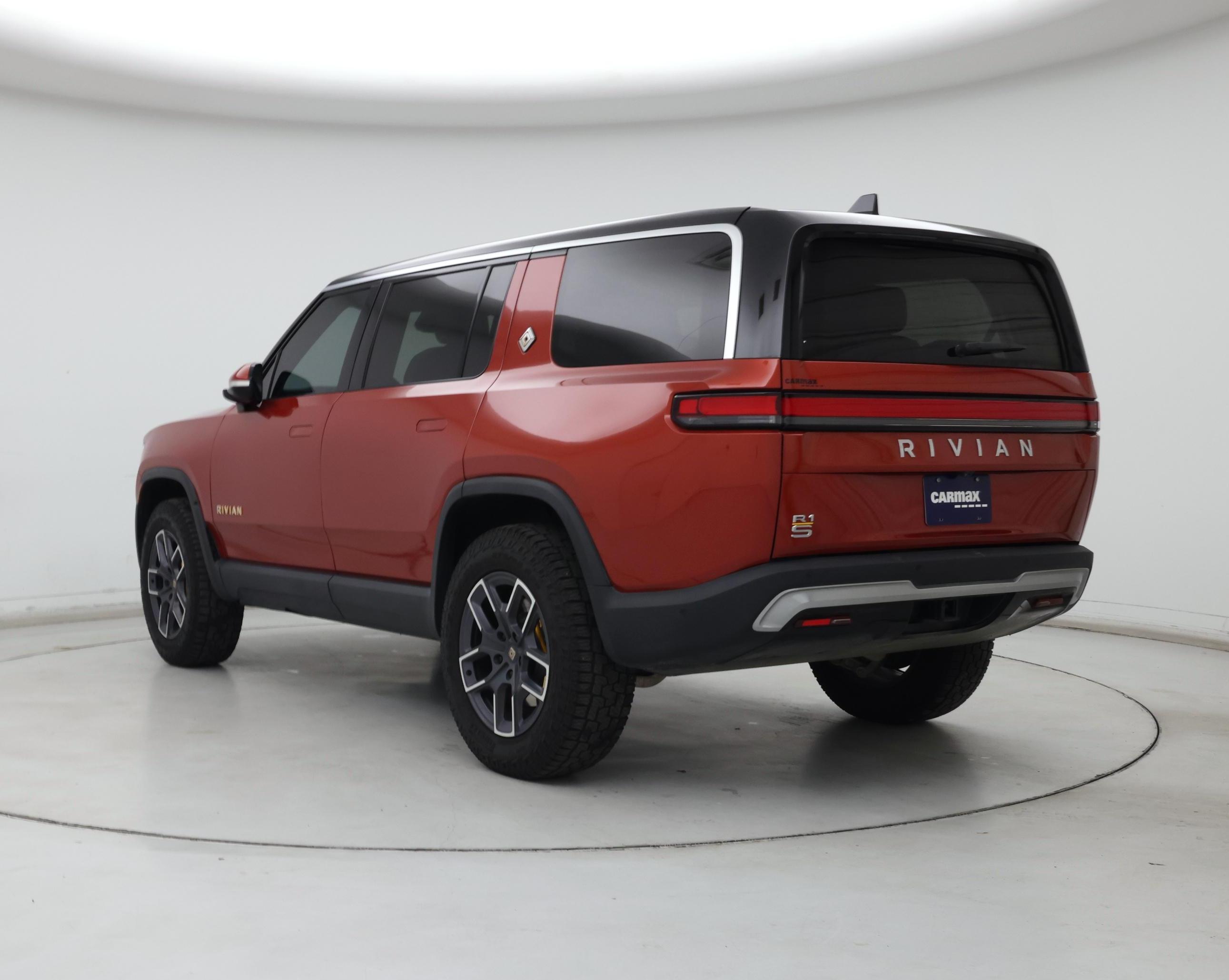 Thumbnail: 2023 Rivian R1S - 2