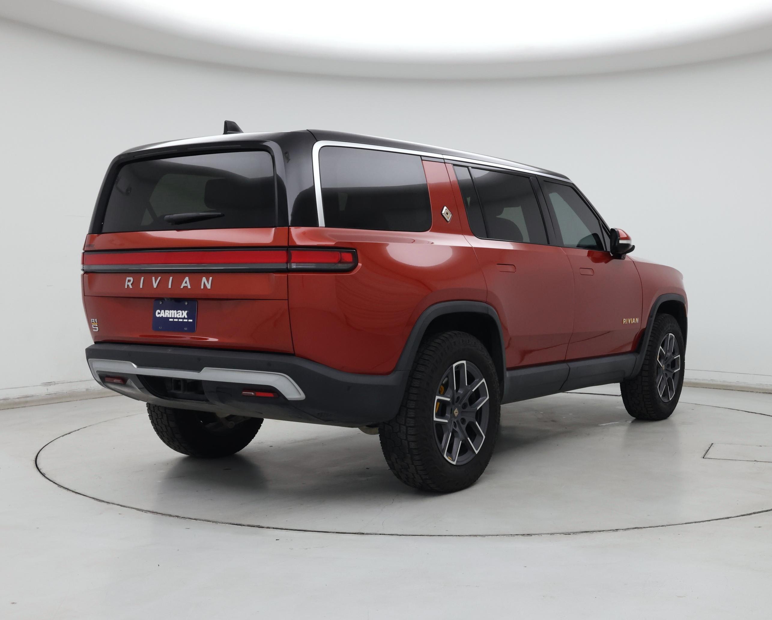 Thumbnail: 2023 Rivian R1S - 8